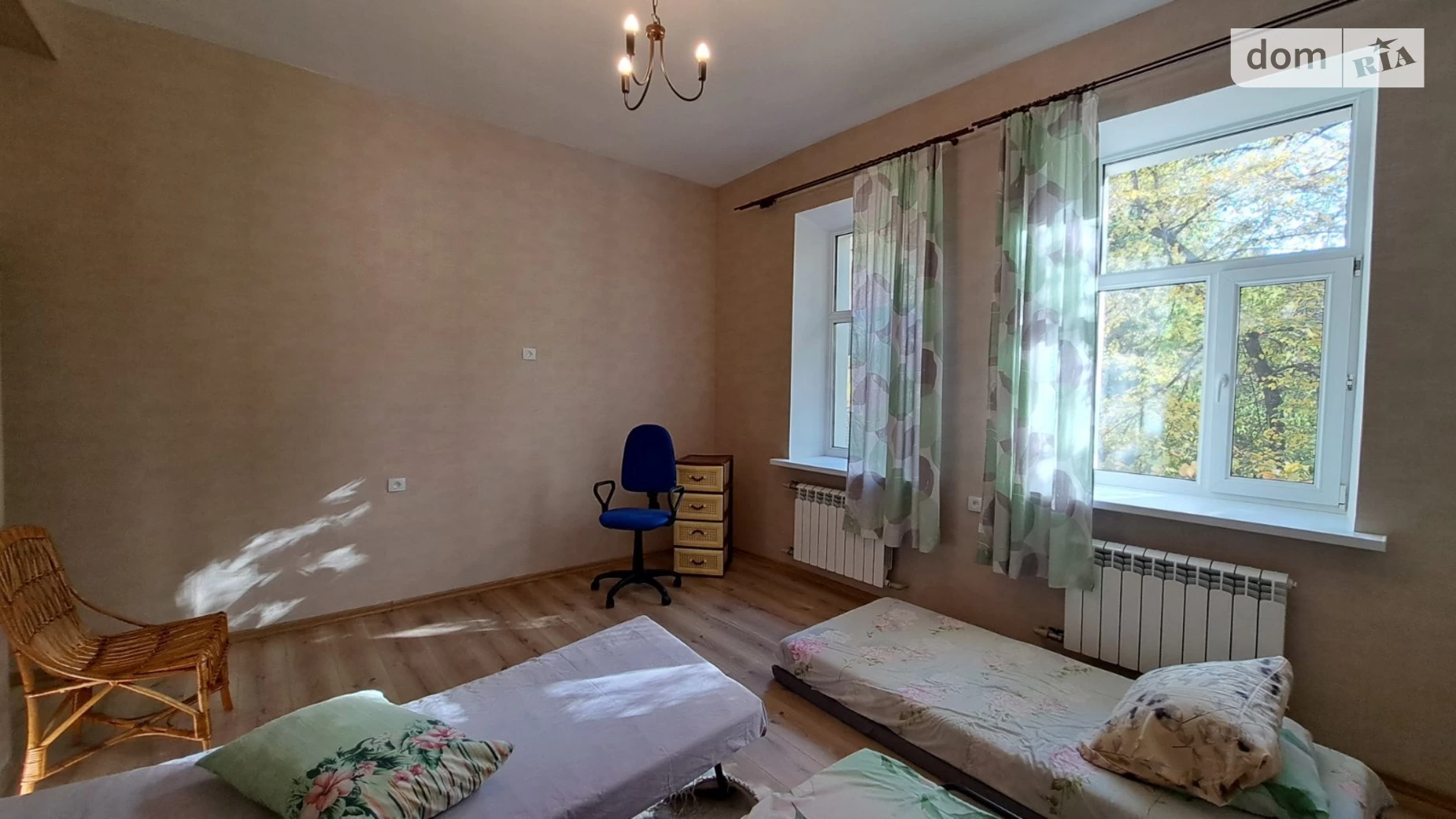Продается 1-комнатная квартира 33 кв. м в Одессе, ул. Жуковского, 17