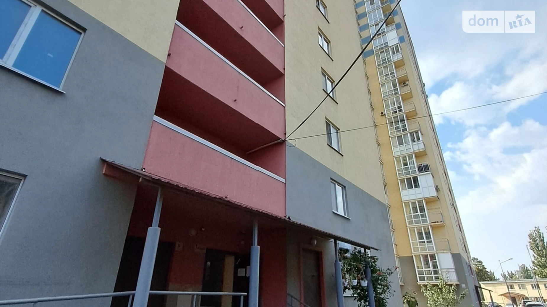 Продается 2-комнатная квартира 68 кв. м в Киеве, ул. Бориспольская