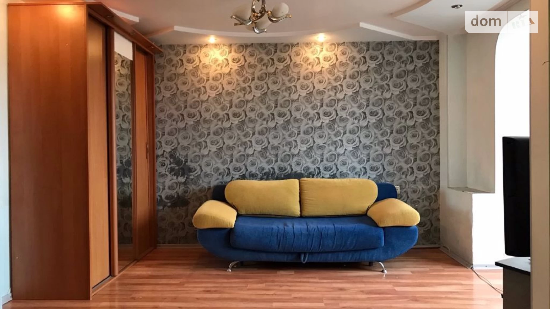 Продается 3-комнатная квартира 75 кв. м в Одессе, ул. Палия Семена, 113