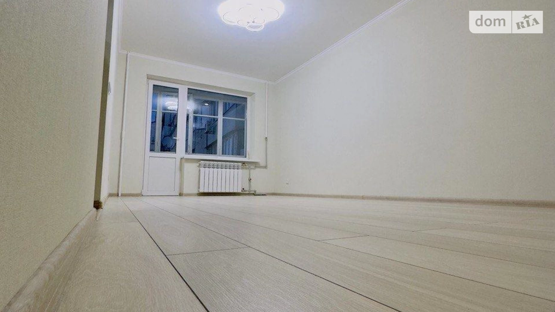 Продается 1-комнатная квартира 40.3 кв. м в Днепре, ул. Малиновского Маршала, 14 - фото 2