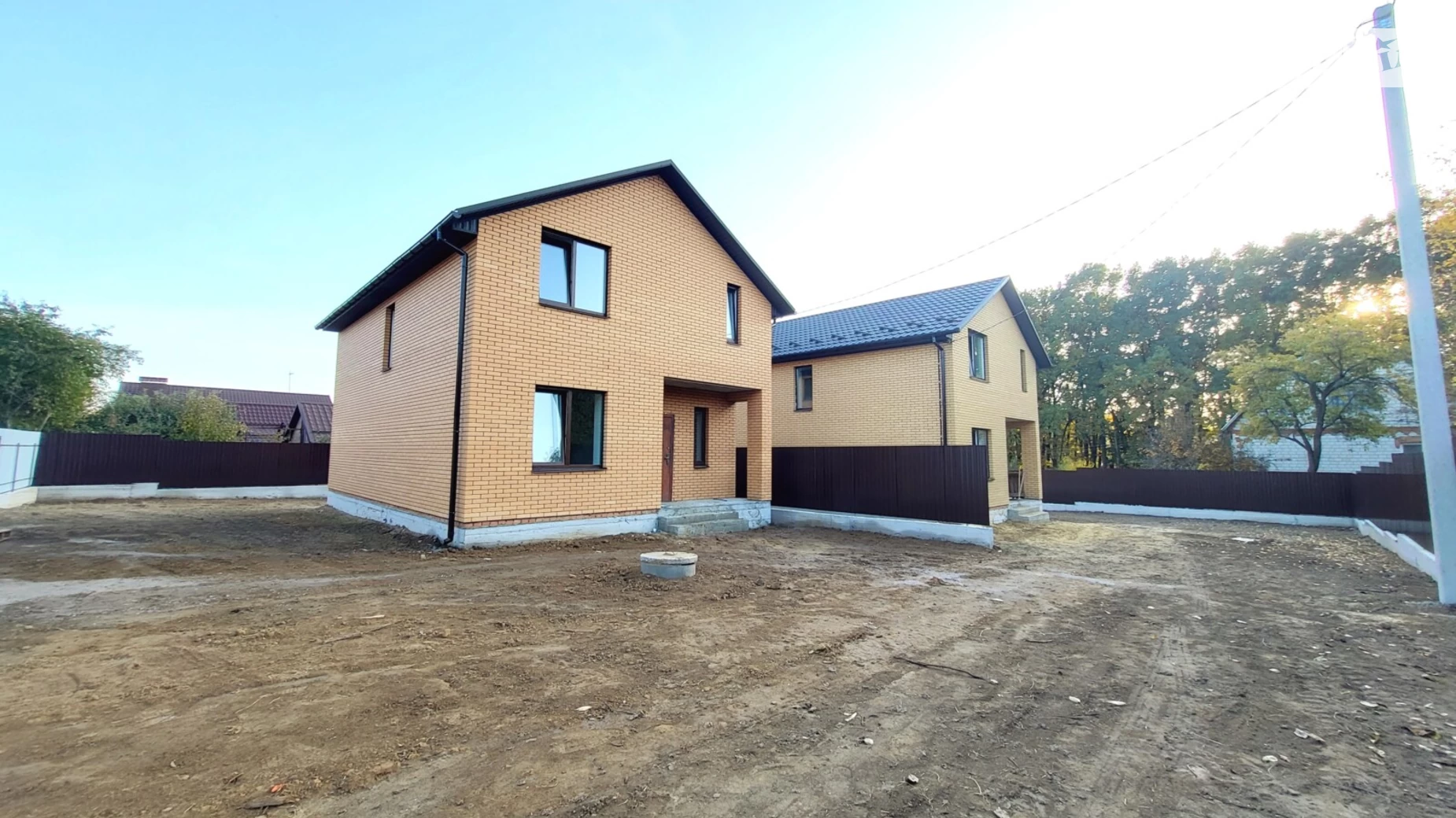 Продается дом на 2 этажа 126 кв. м с подвалом, цена: 88000 $ - фото 2