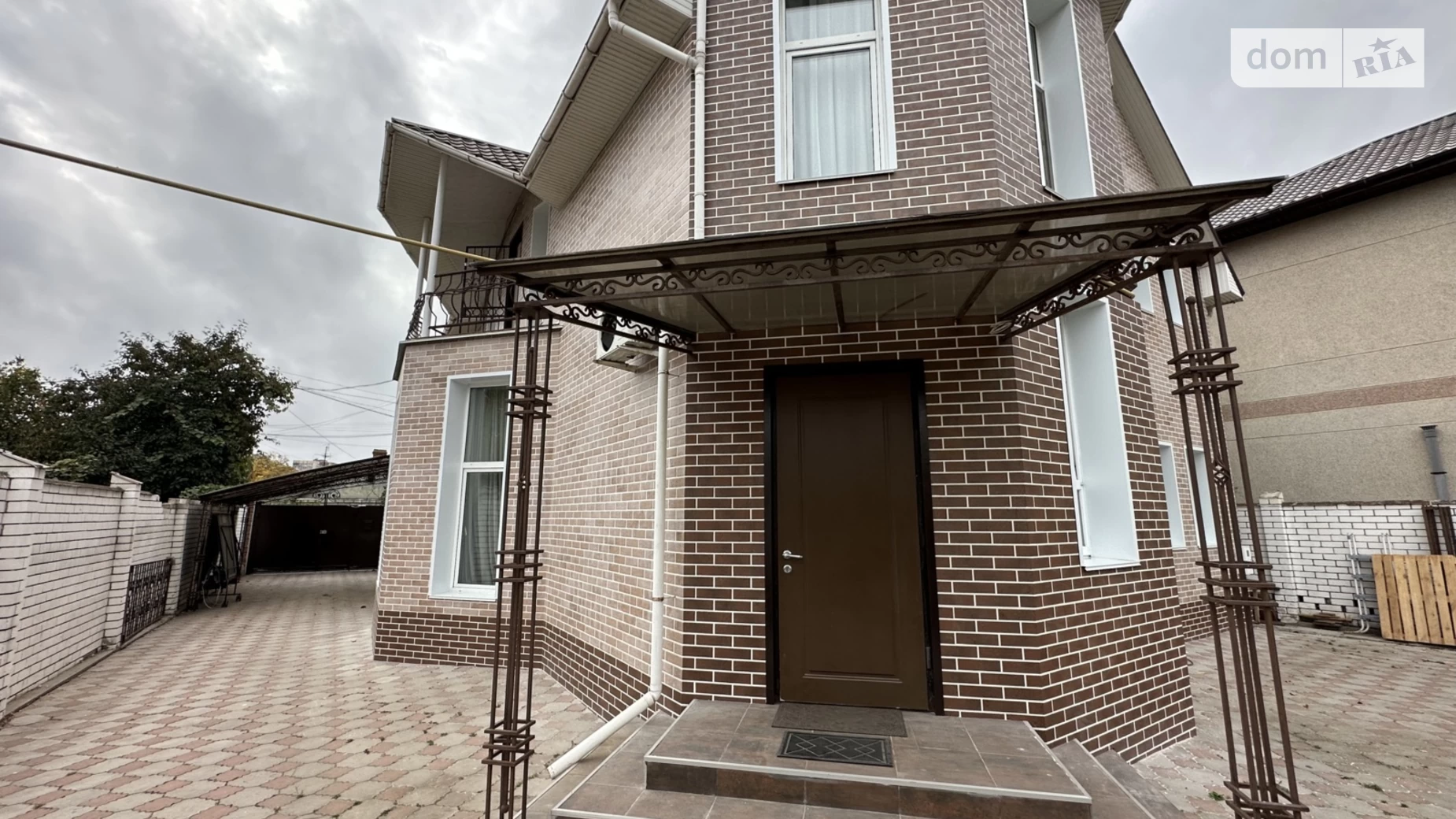 Продается дом на 2 этажа 240 кв. м с верандой, цена: 330000 $ - фото 4