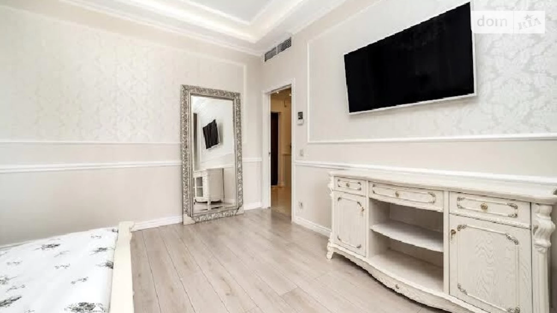Продается 1-комнатная квартира 52 кв. м в Одессе, бул. Французский - фото 2
