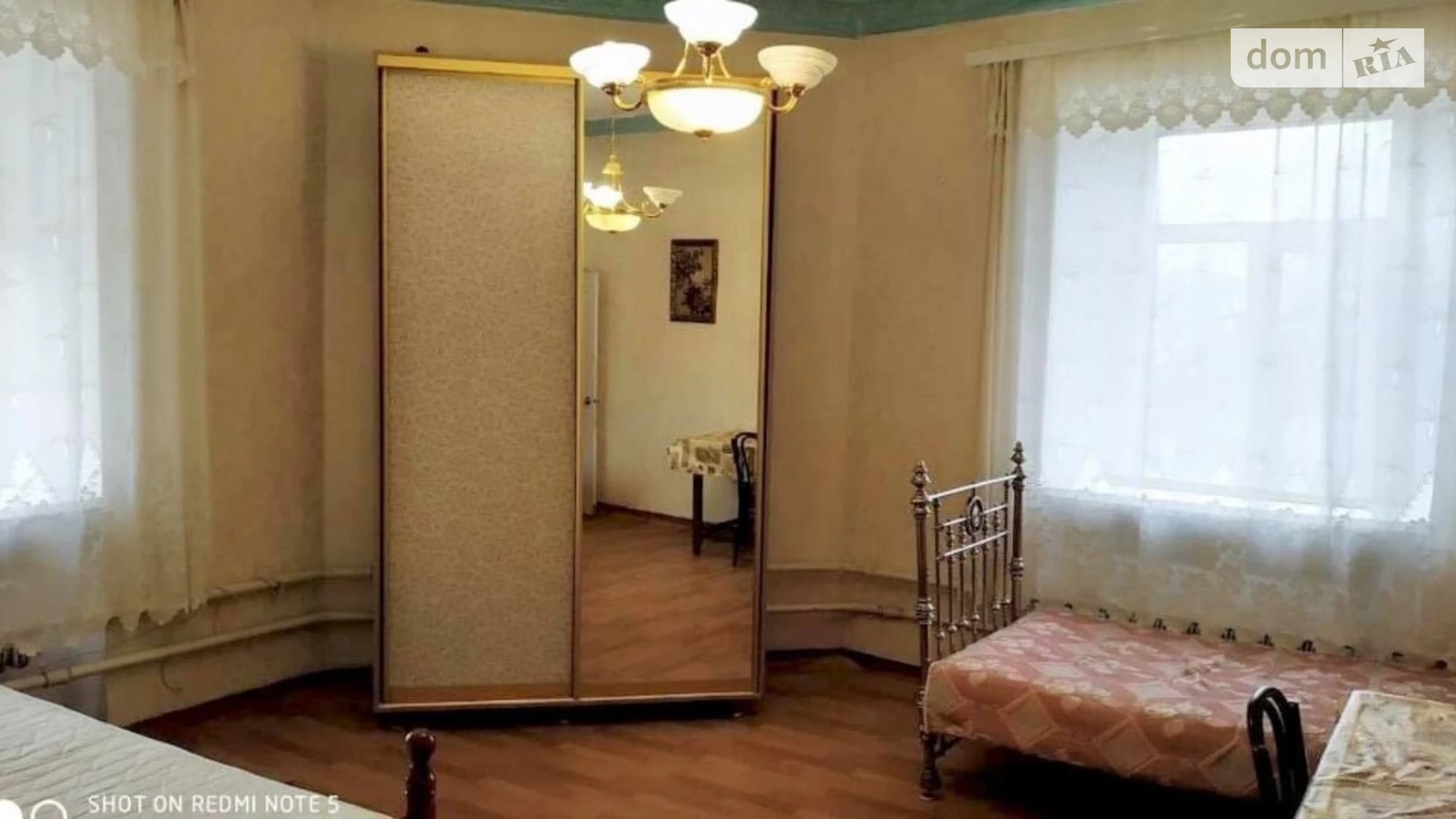 Продається 2-кімнатна квартира 64 кв. м у Одесі, вул. Канатна