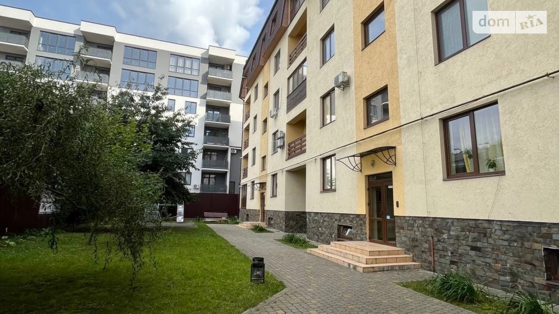 Продается 2-комнатная квартира 60 кв. м в Ужгороде, ул. Собранецкая, 146 - фото 2