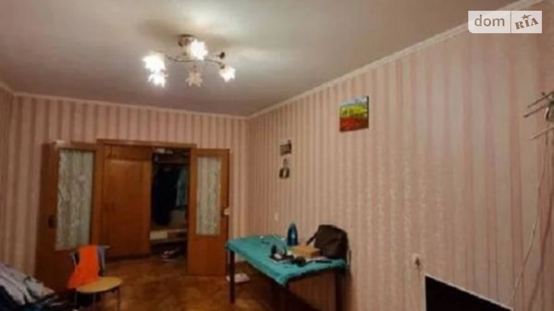 Продается 4-комнатная квартира 88 кв. м в Одессе, ул. Якова Бреуса