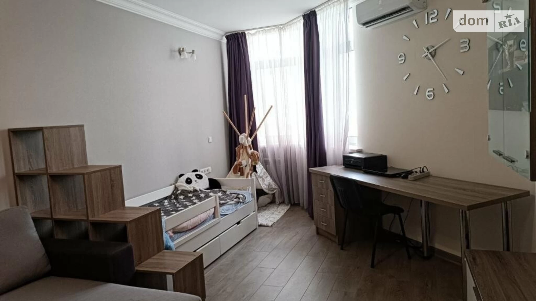 Продается 1-комнатная квартира 55 кв. м в Киеве, ул. Перемышльская(Краснопольская), 2Г