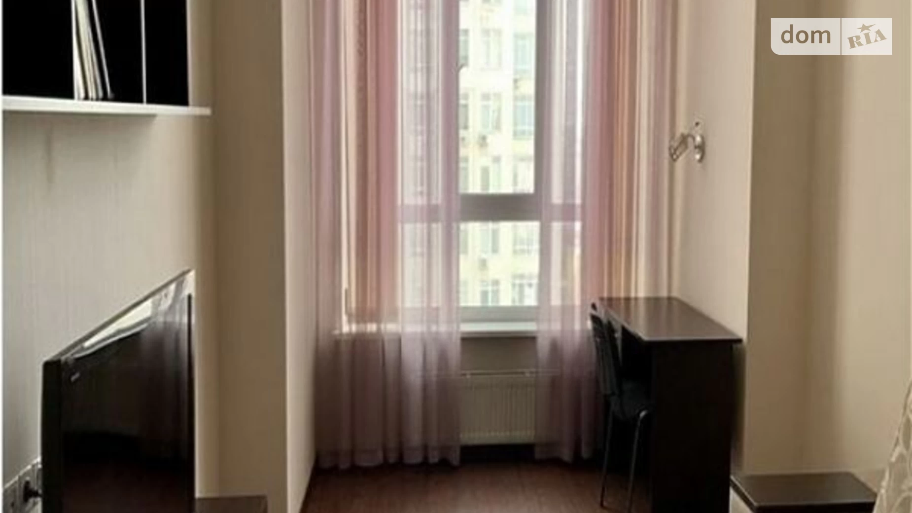 Продается 2-комнатная квартира 78 кв. м в Одессе, бул. Французский
