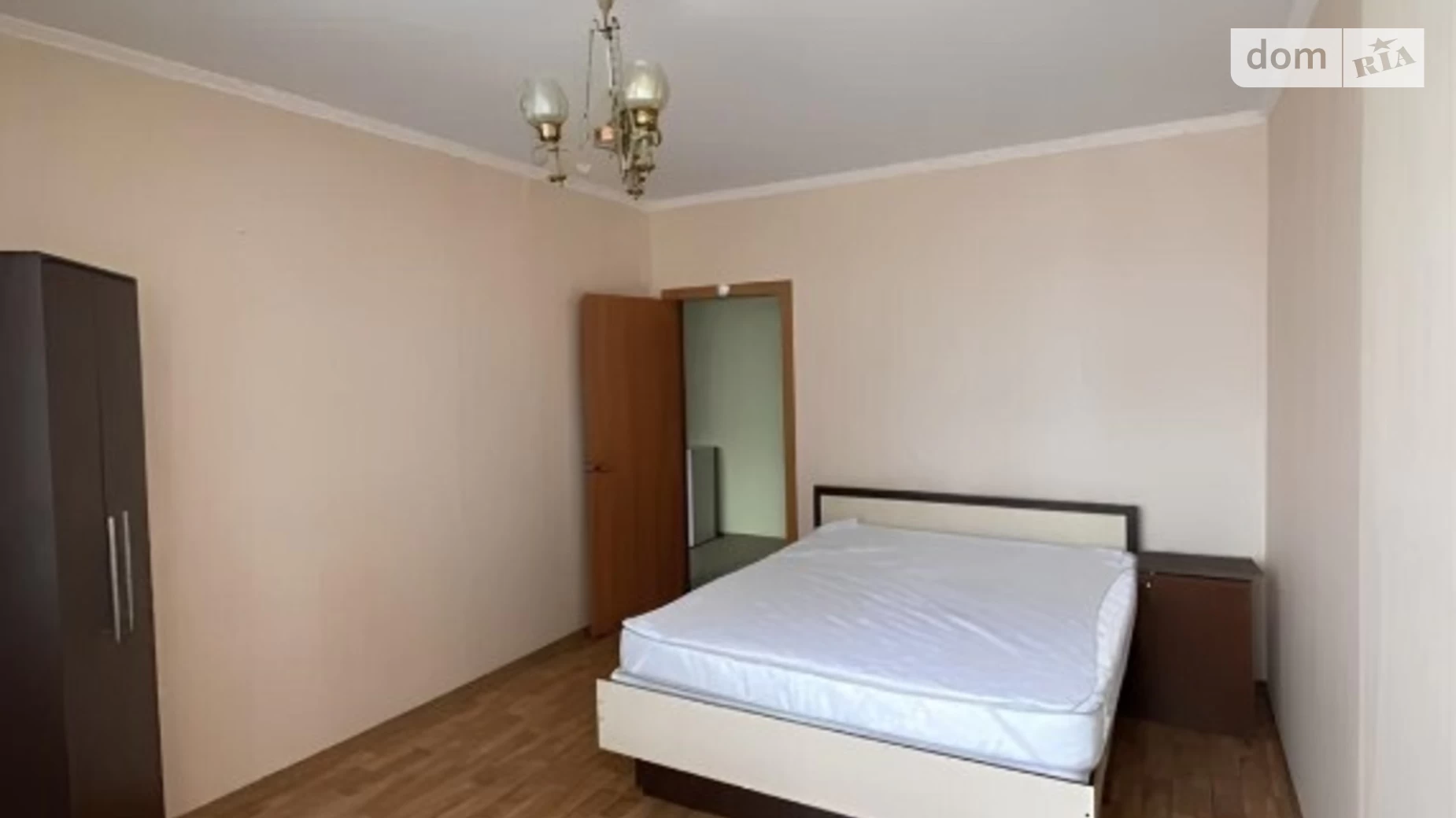 Продается 1-комнатная квартира 41 кв. м в Киеве, ул. Завальная, 10Б - фото 2