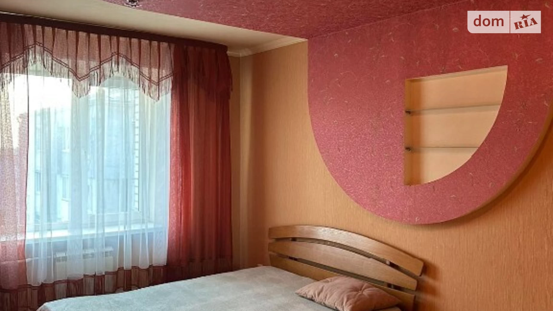Продается 3-комнатная квартира 92.4 кв. м в Хмельницком