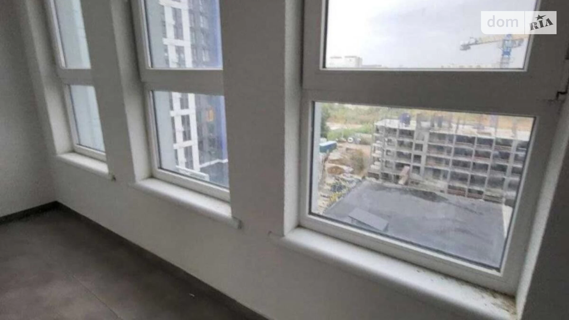 Продается 2-комнатная квартира 60 кв. м в Киеве, ул. Святослава Храброго - фото 2