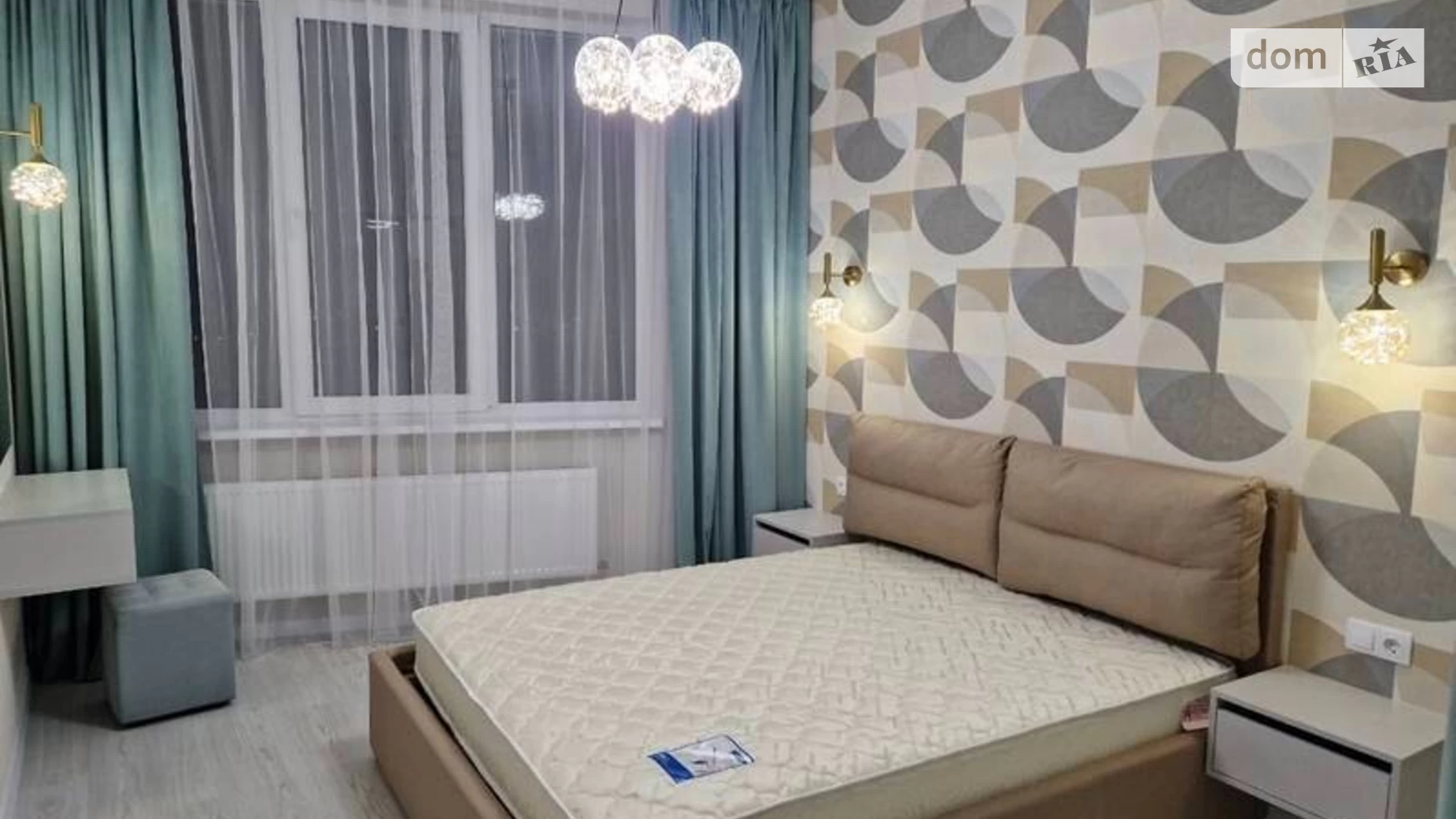 Продается 3-комнатная квартира 66 кв. м в Одессе, ул. Люстдорфская дорога