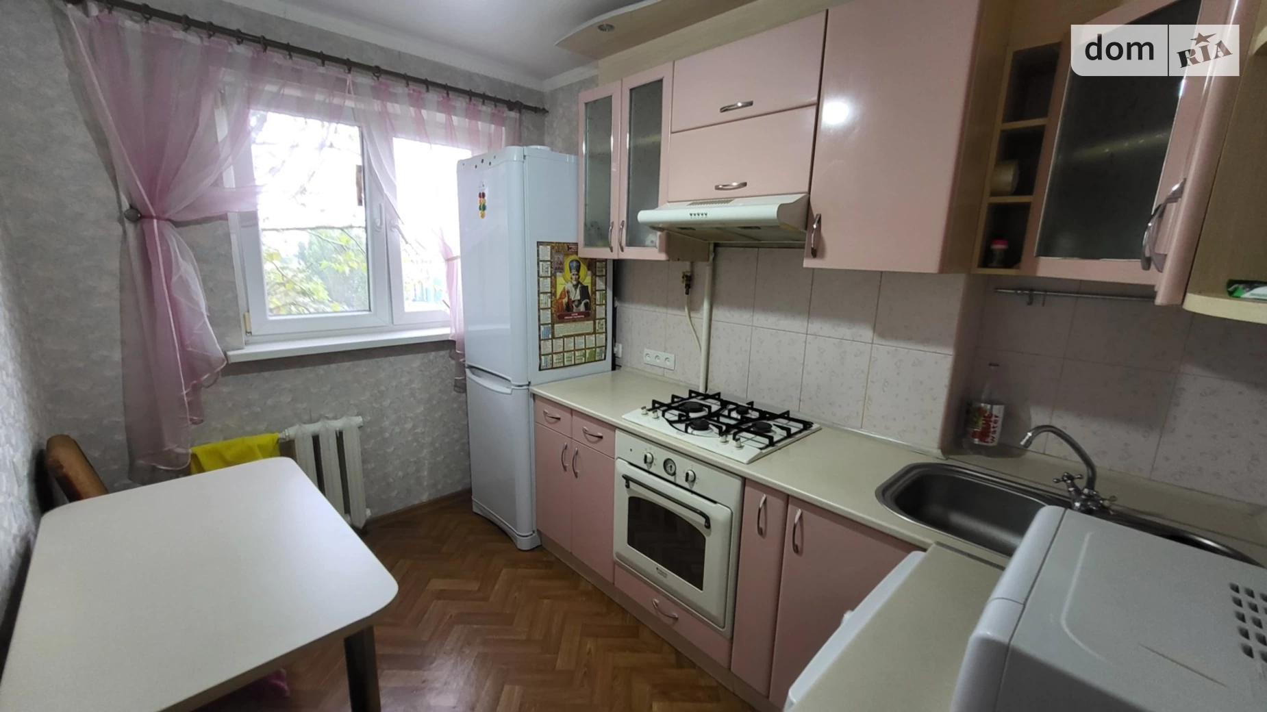 Продається 2-кімнатна квартира 45 кв. м у Миколаєві, вул. Космонавтів, 134