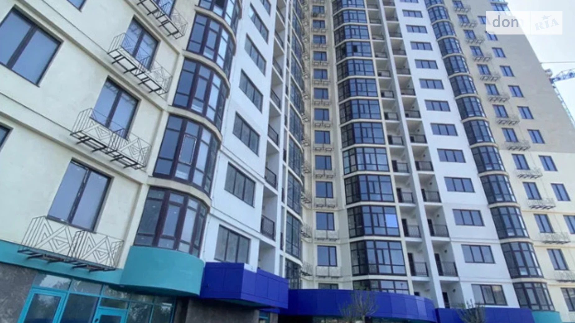 Продается 3-комнатная квартира 81 кв. м в Одессе, Фонтанская дор., 118А