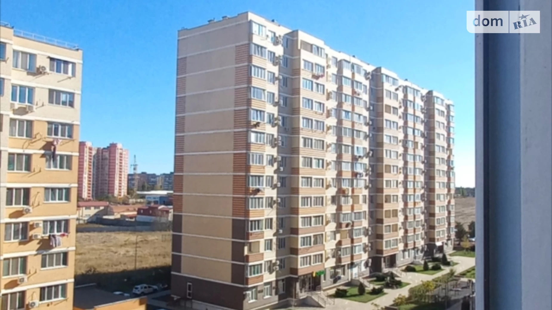 Продается 2-комнатная квартира 65 кв. м в Черноморске, ул. 1 Мая, 42Б - фото 2