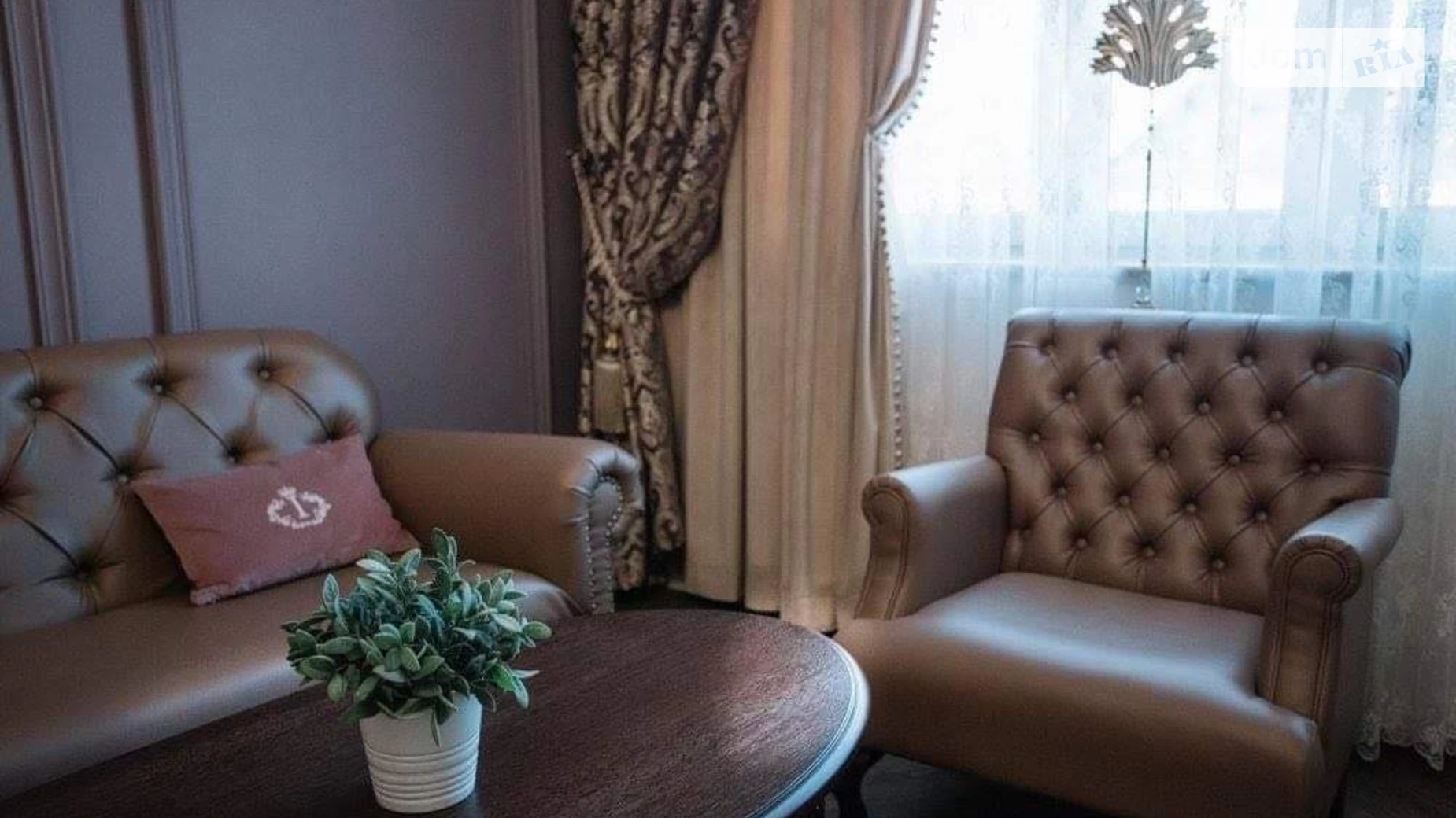 Продается 4-комнатная квартира 108 кв. м в Ужгороде, ул. Льва Толстого, 4 - фото 3