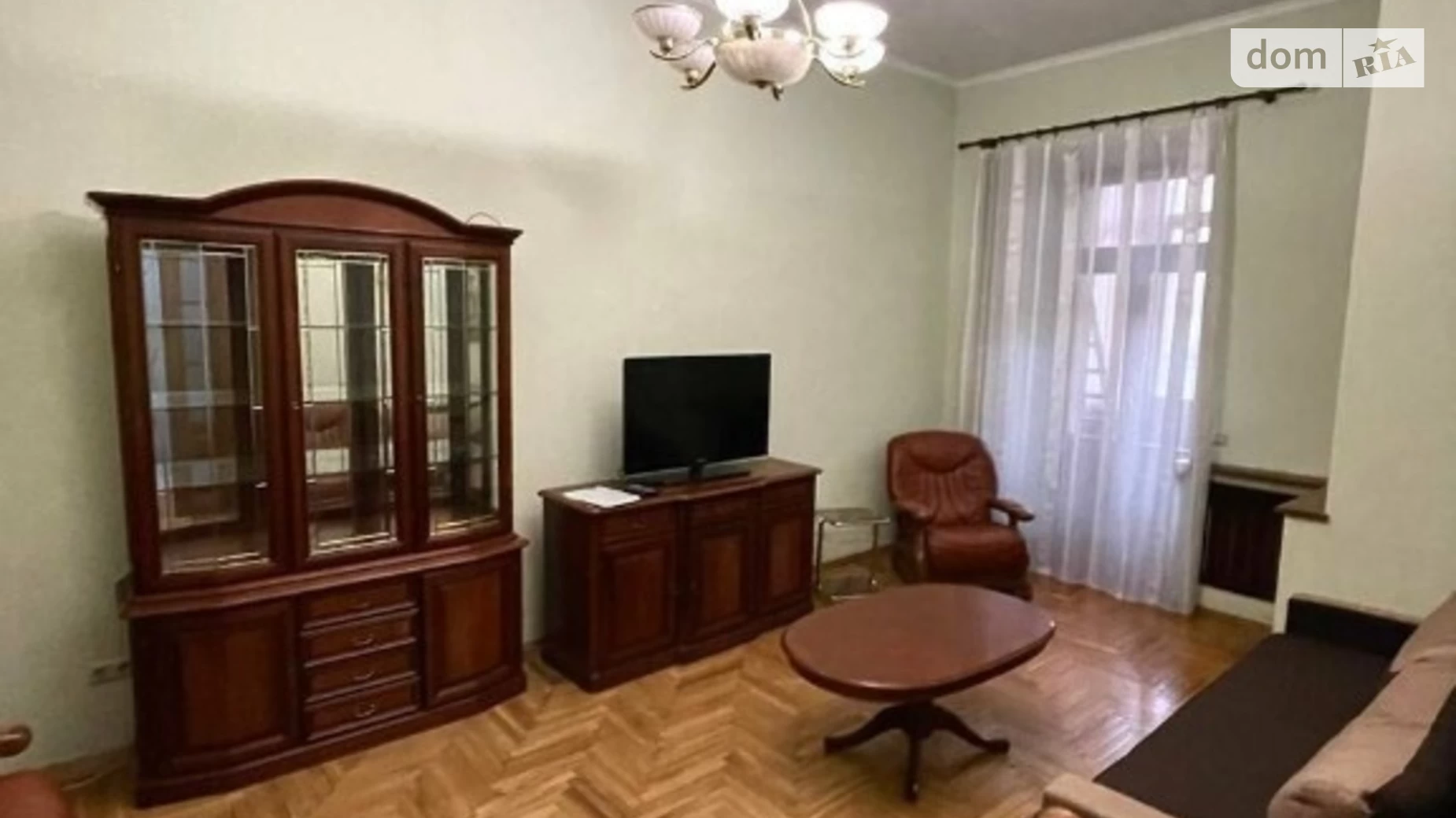 Продается 2-комнатная квартира 68 кв. м в Киеве, ул. Олеся Гончара, 90/92 - фото 2