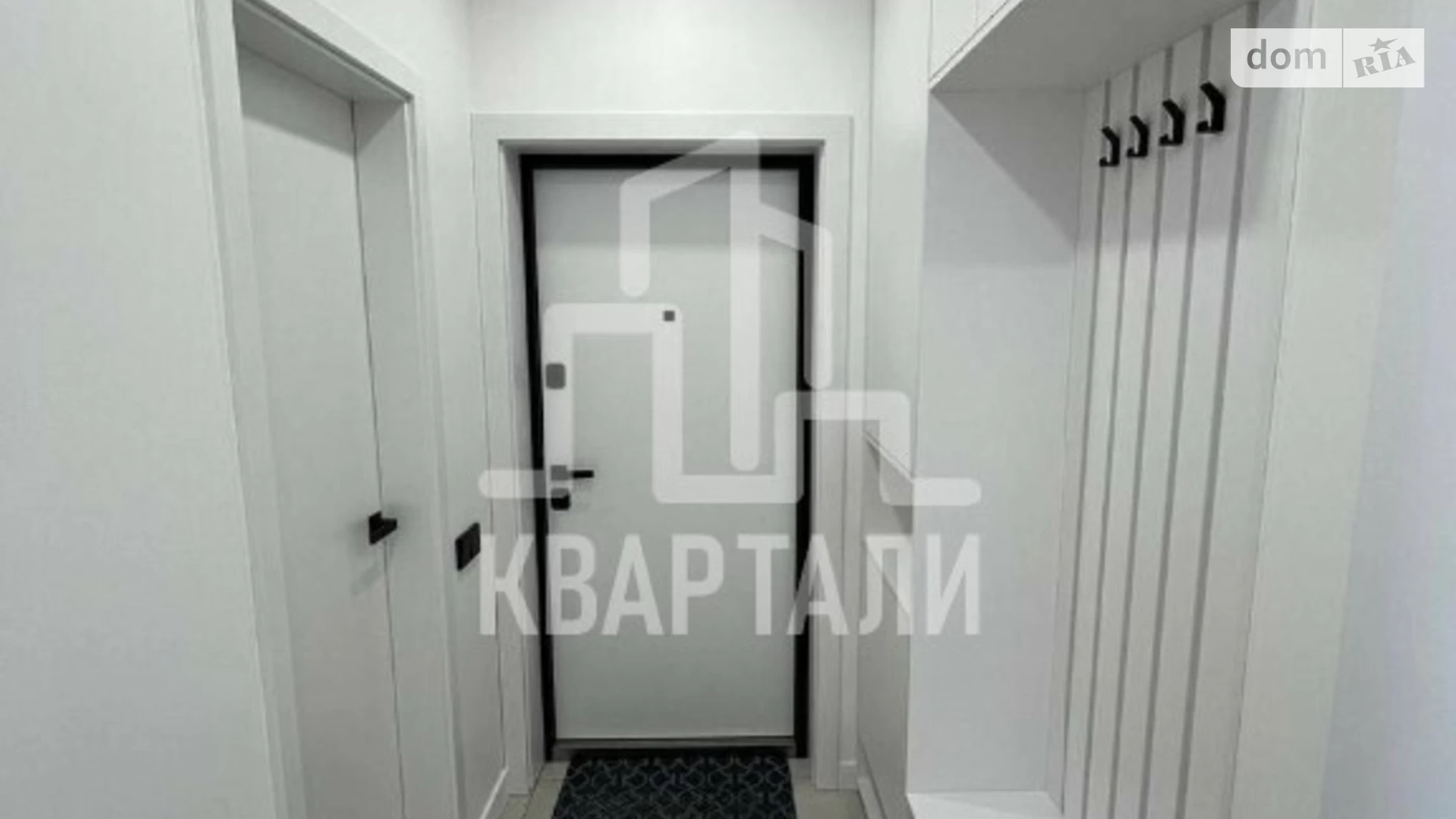 Продается 2-комнатная квартира 67 кв. м в Киеве, просп. Правды, 45