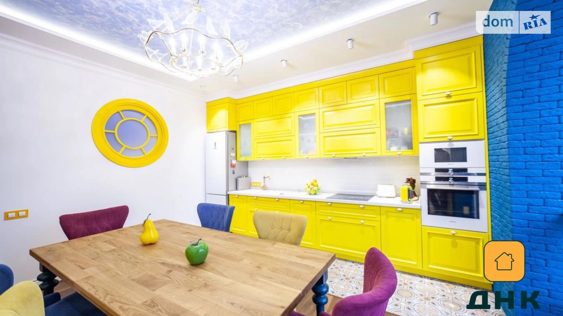 Продается 2-комнатная квартира 100 кв. м в Одессе, бул. Французский, 60Г