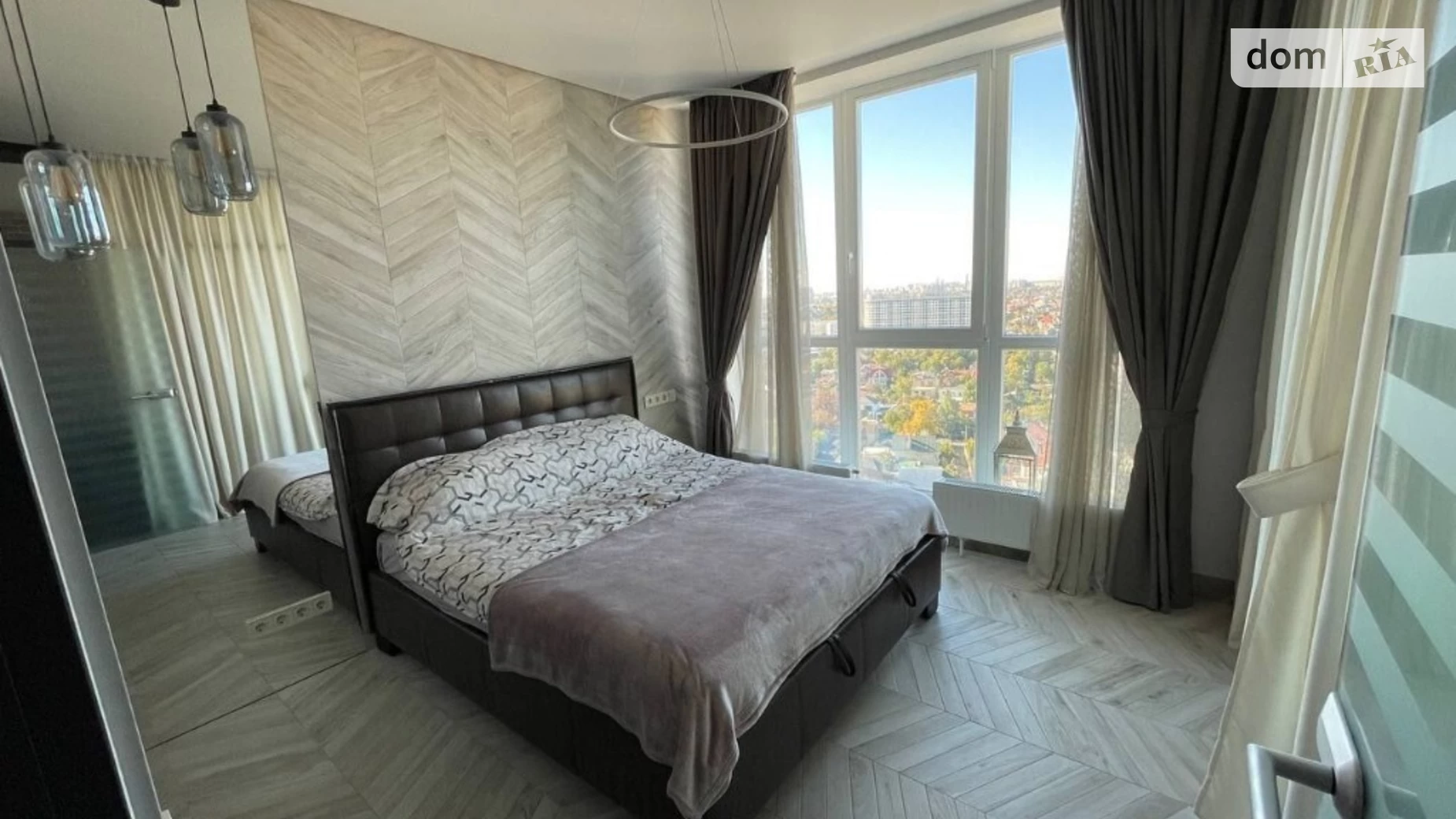 Продается 1-комнатная квартира 57 кв. м в Одессе, ул. Новобереговая - фото 2