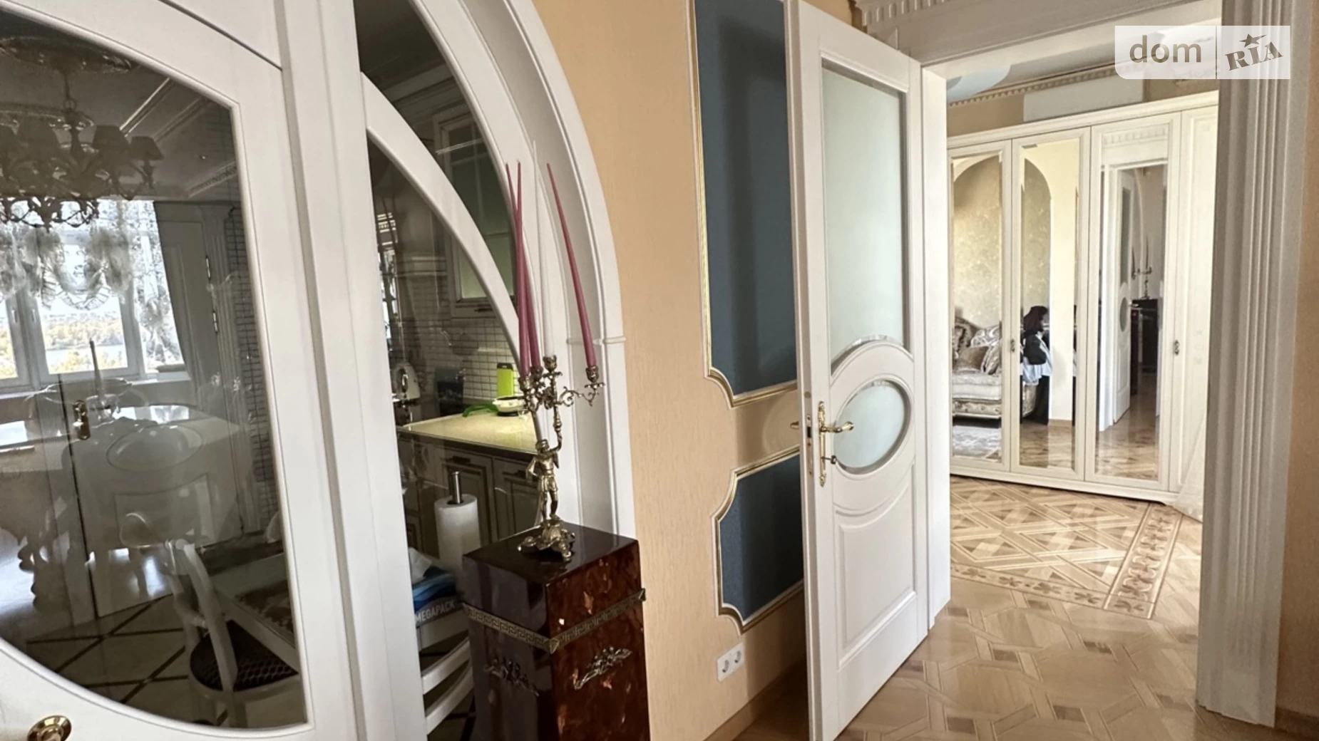 Продается 3-комнатная квартира 140 кв. м в Киеве - фото 3