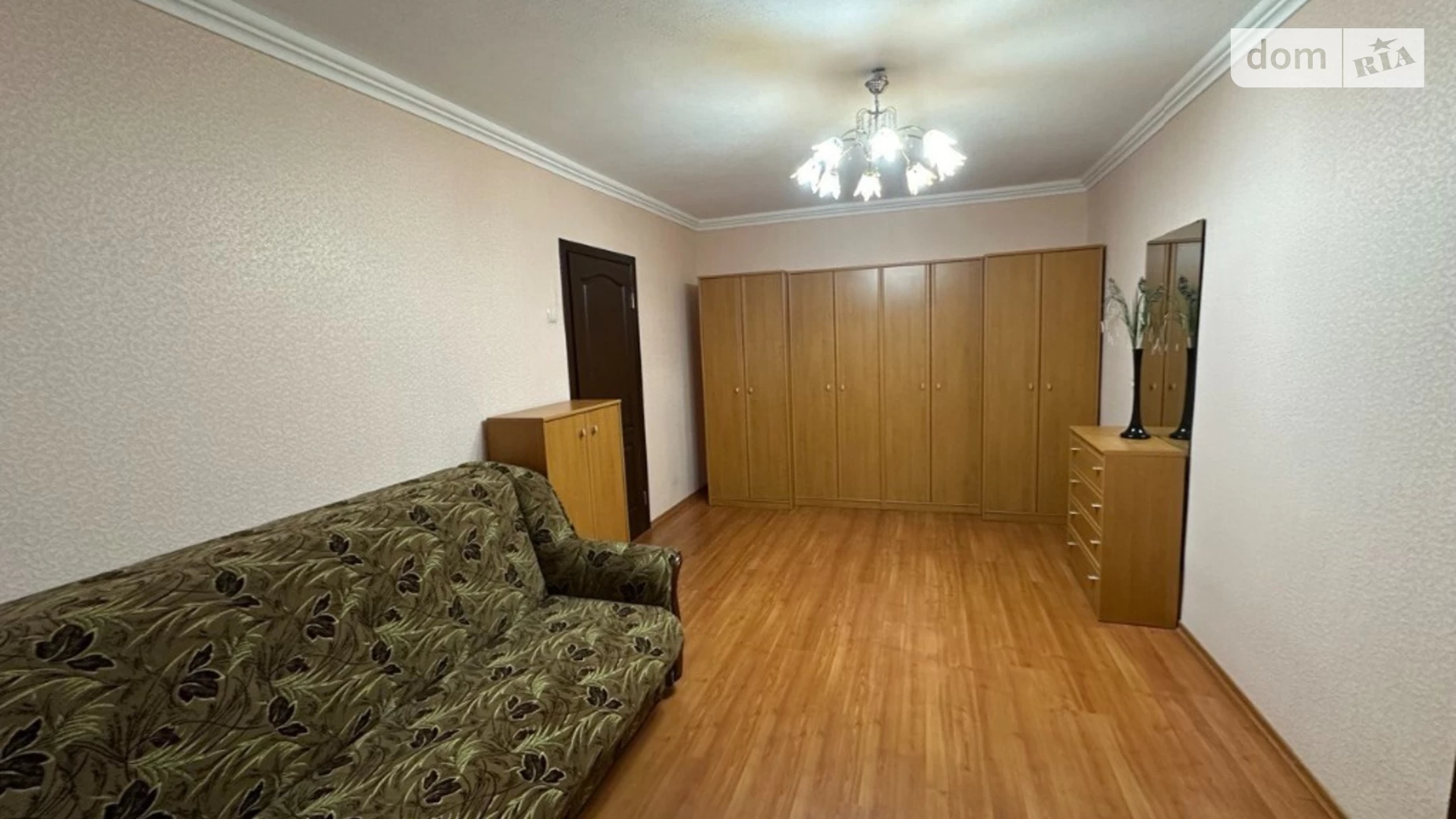 Продается 2-комнатная квартира 43 кв. м в Днепре, Запорожское шоссе, 5
