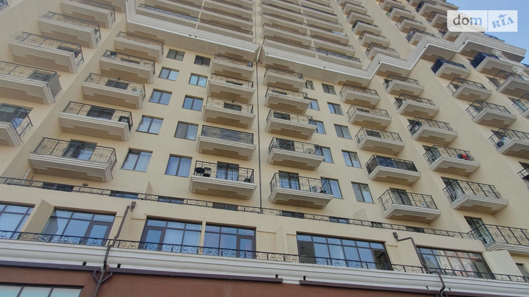Продається 1-кімнатна квартира 34 кв. м у Одесі, вул. Педагогічна