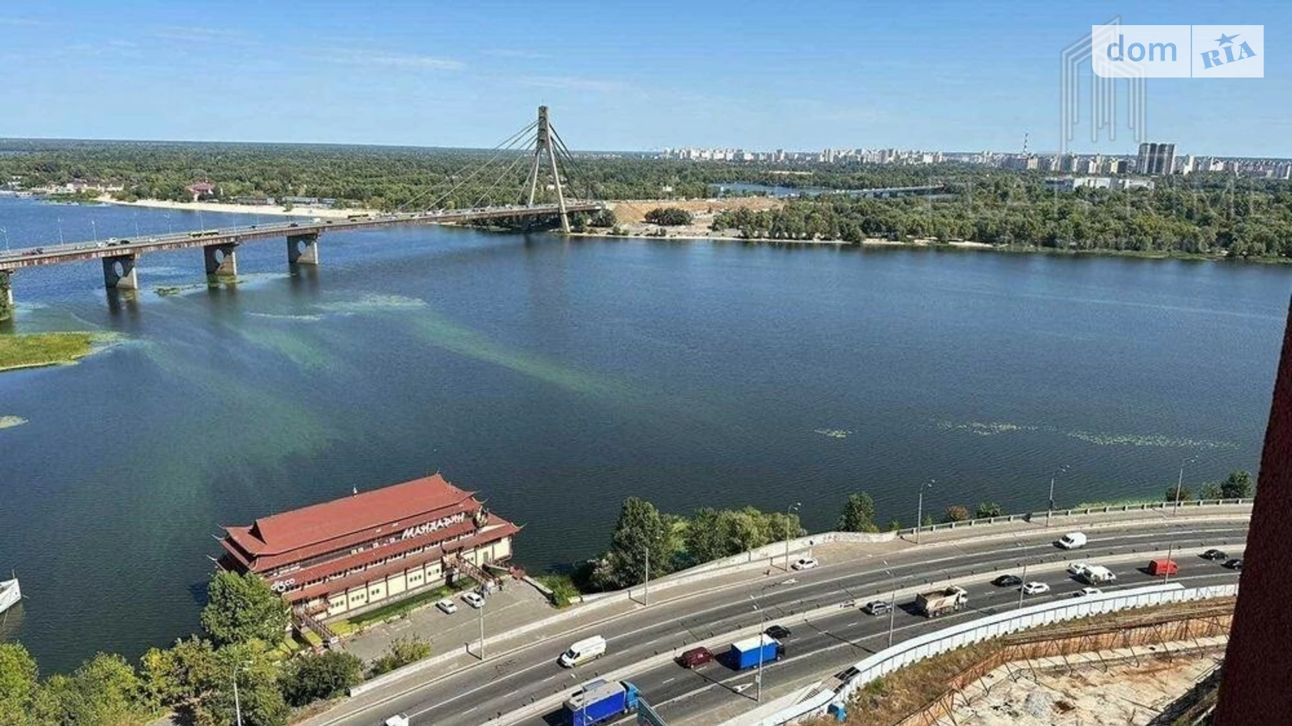 Продається 1-кімнатна квартира 43 кв. м у Києві, просп. Степана Бандери, 32Д