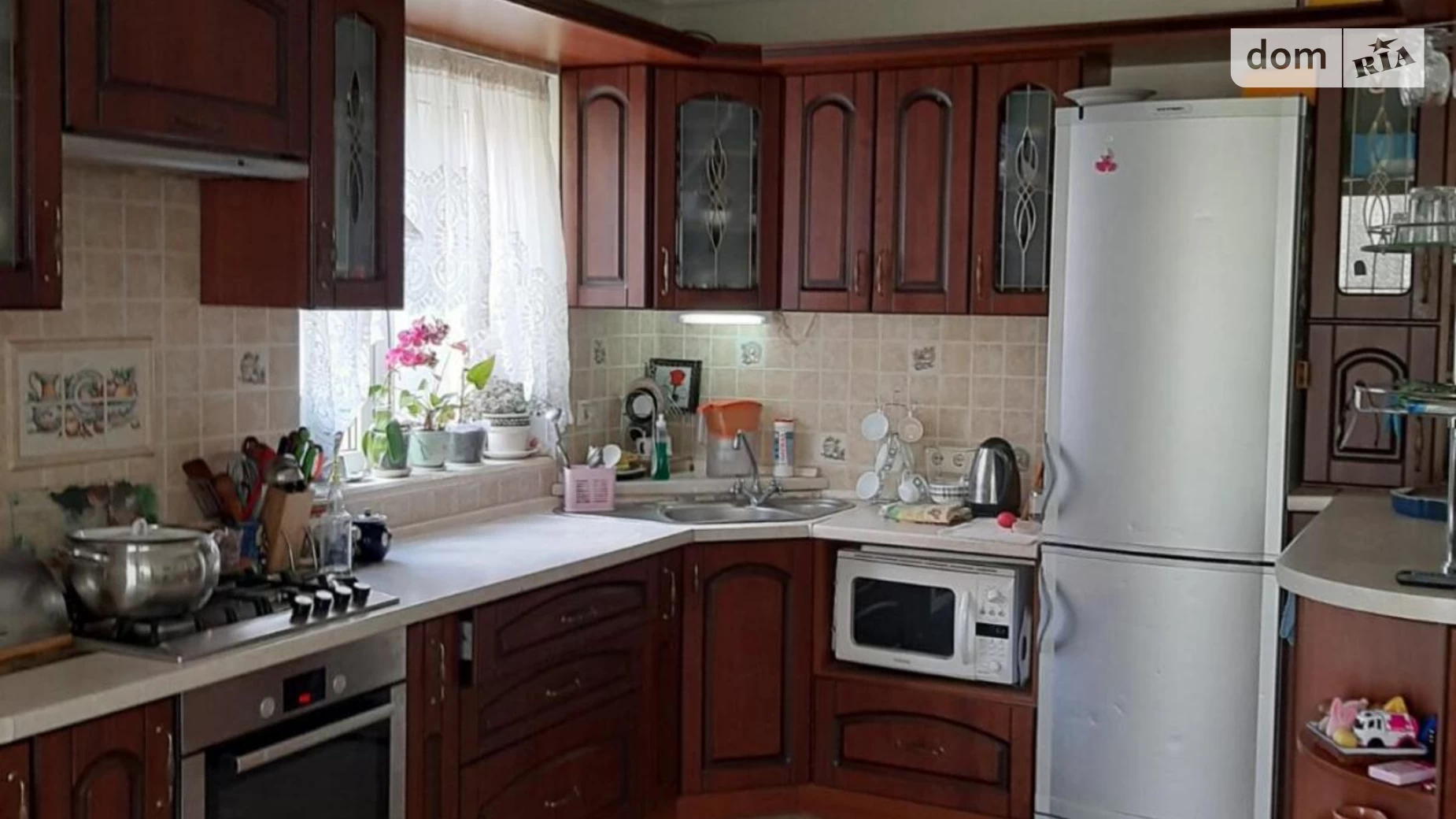 Продается одноэтажный дом 110 кв. м с балконом, цена: 150000 $ - фото 2