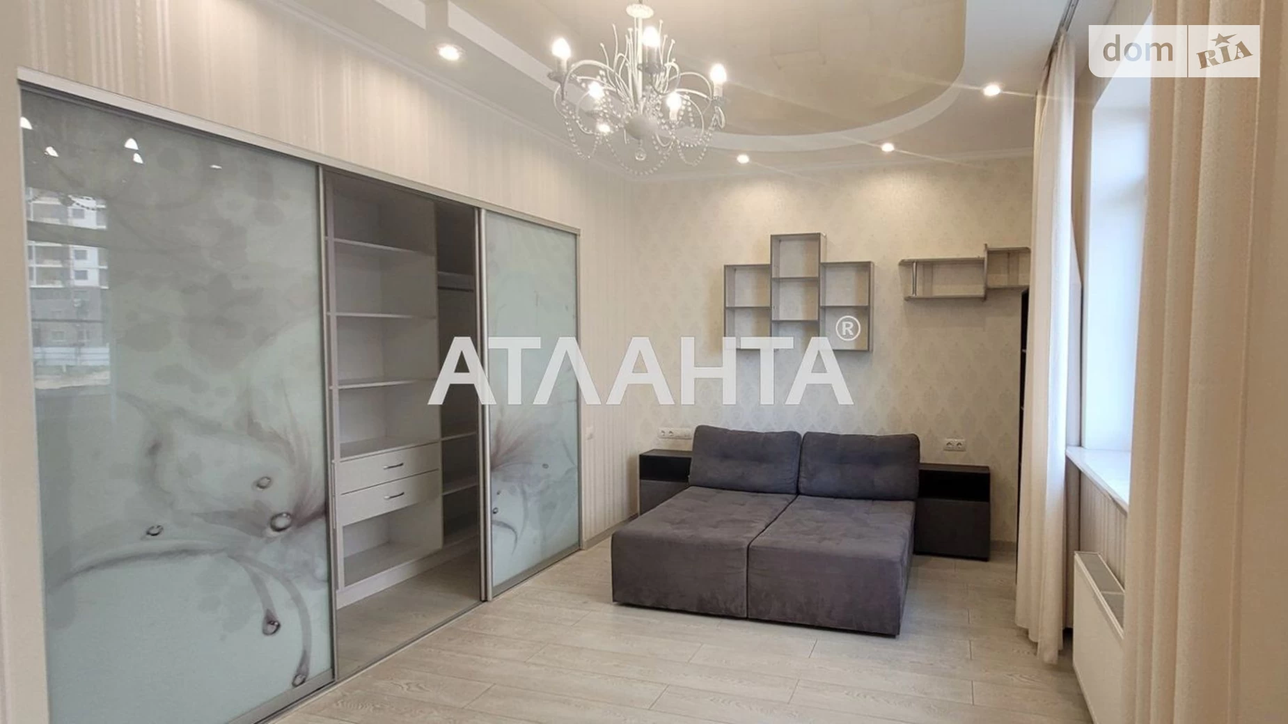 Продається 2-кімнатна квартира 67 кв. м у Крижанівка, вул. Академіка Сахарова, 3А