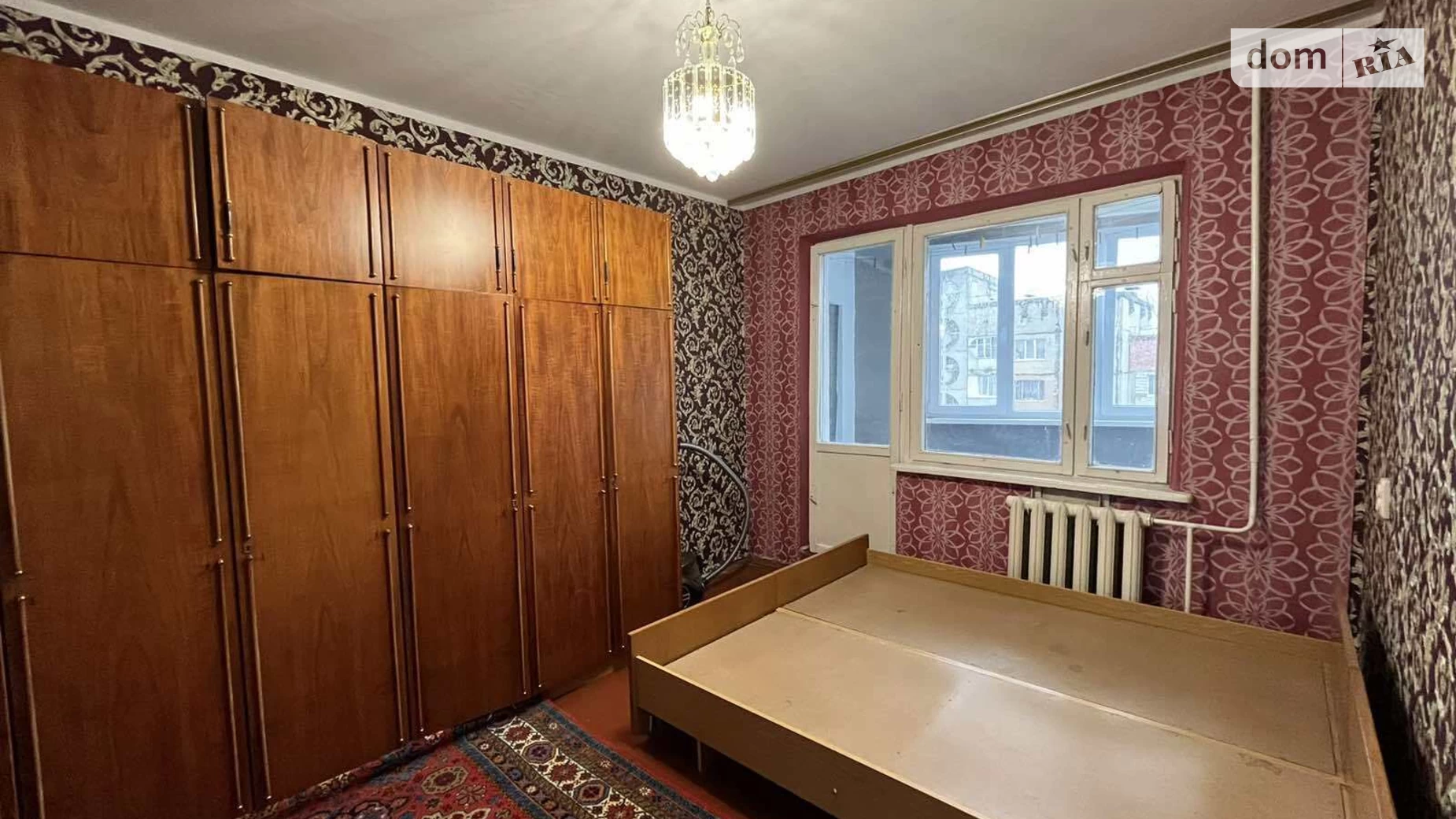 Продается 3-комнатная квартира 62 кв. м в Ровно, ул. Шухевича Романа, 6