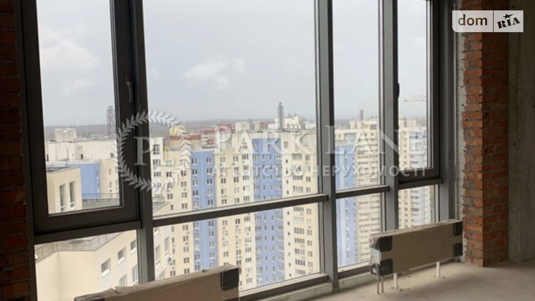Продается 2-комнатная квартира 69.6 кв. м в Киеве, ул. Академика Заболотного, 1Б