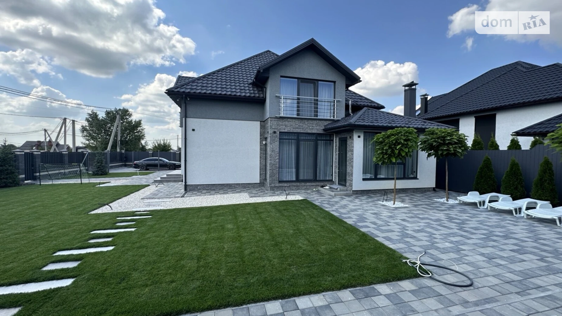 Продается дом на 2 этажа 337.5 кв. м с камином, цена: 450000 $ - фото 2
