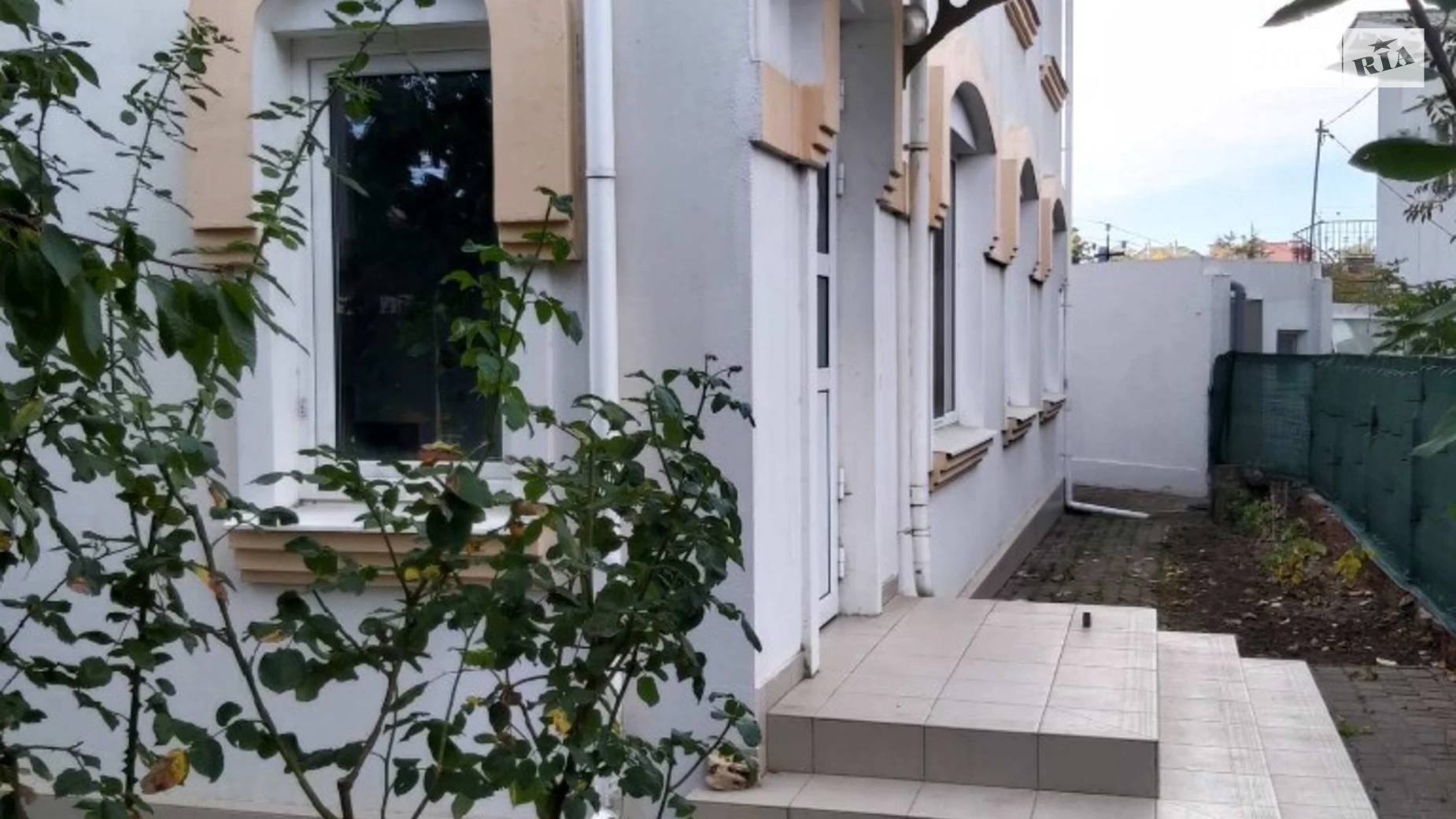 Продается дом на 2 этажа 160 кв. м с балконом, цена: 300000 $ - фото 4