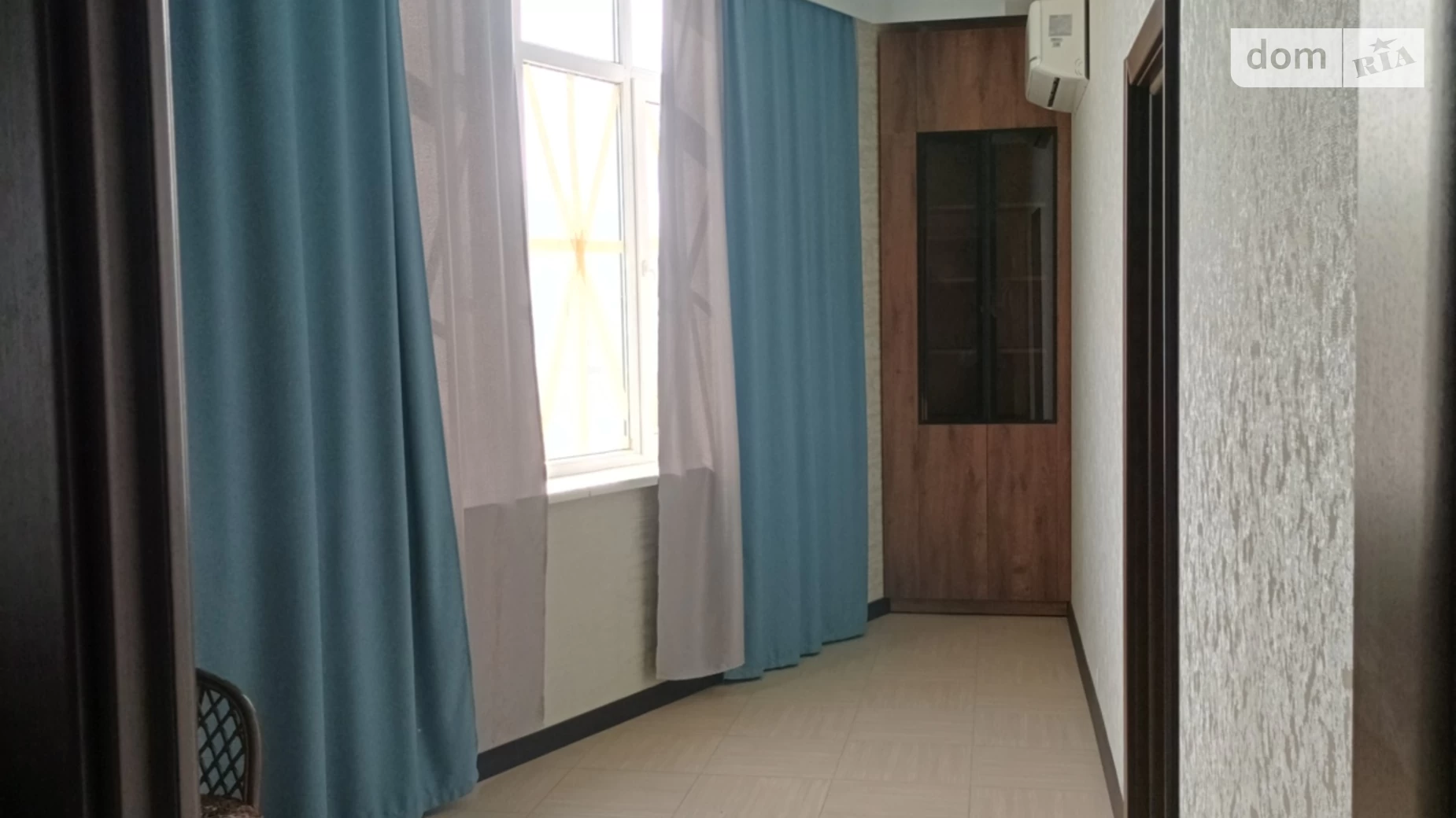 Продается 2-комнатная квартира 70 кв. м в Черноморске, ул. Радостная - фото 3