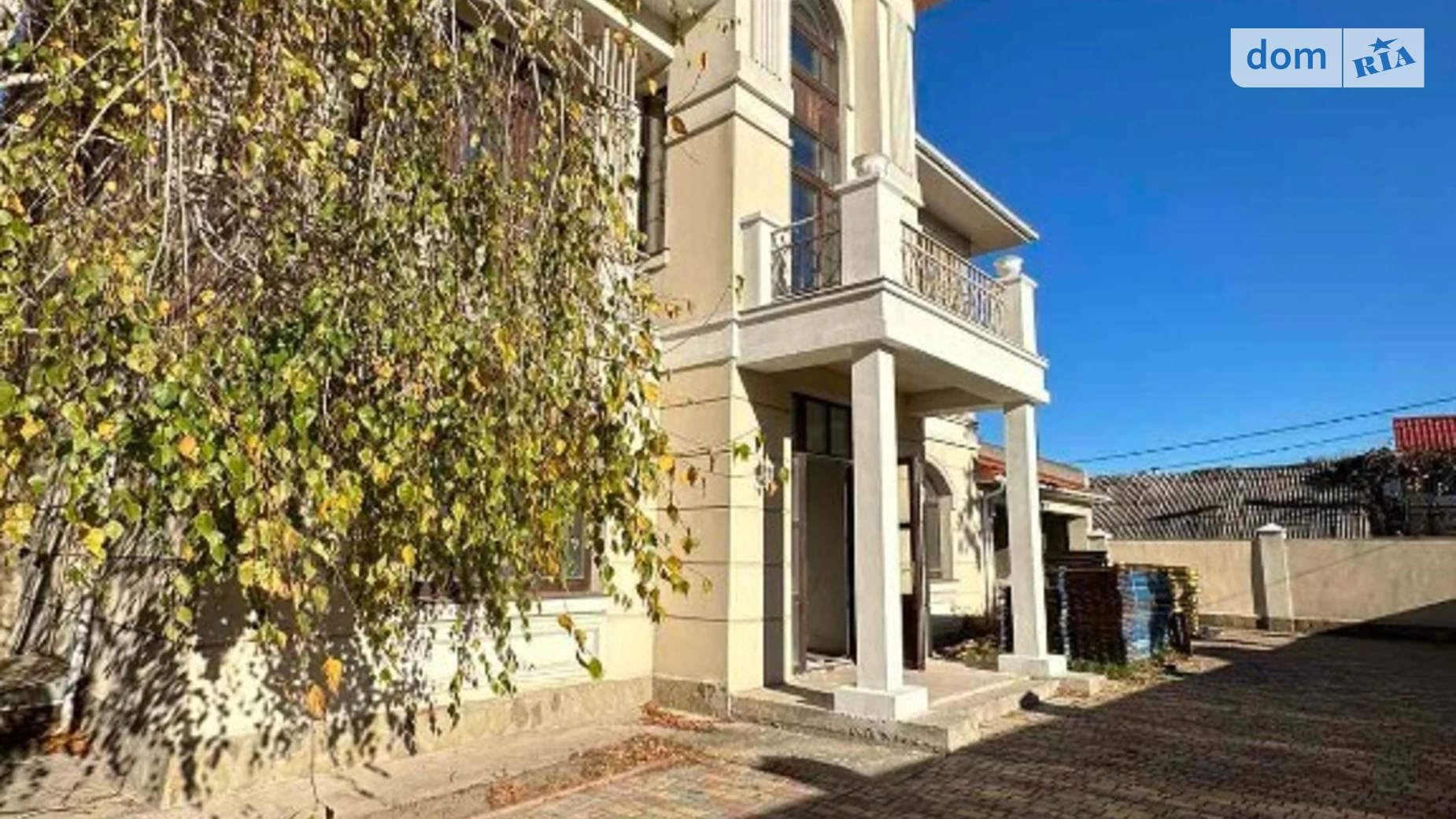 Продается дом на 2 этажа 407.7 кв. м с гаражом, цена: 700000 $ - фото 2