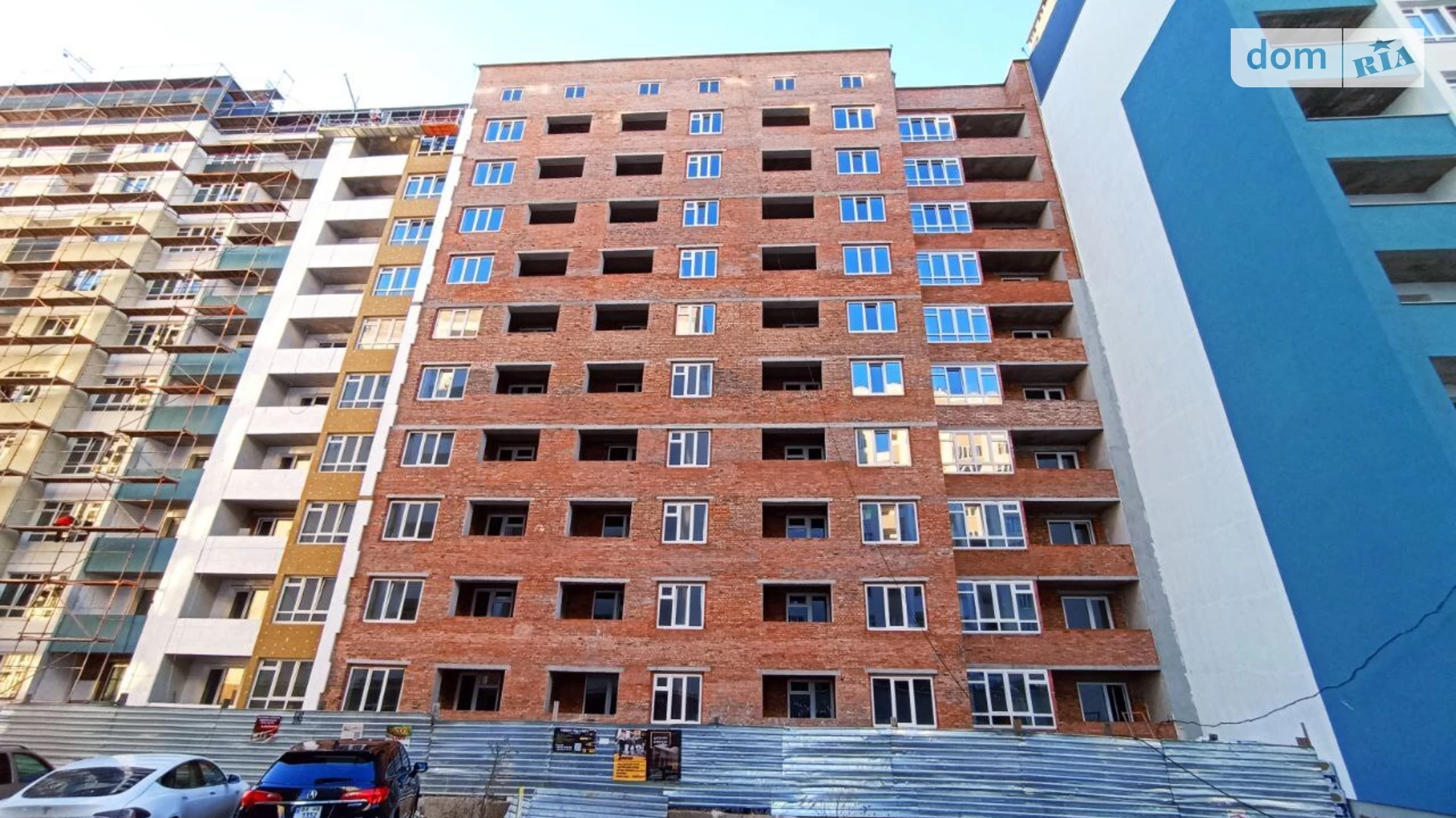 Продається 2-кімнатна квартира 78.3 кв. м у Хмельницькому