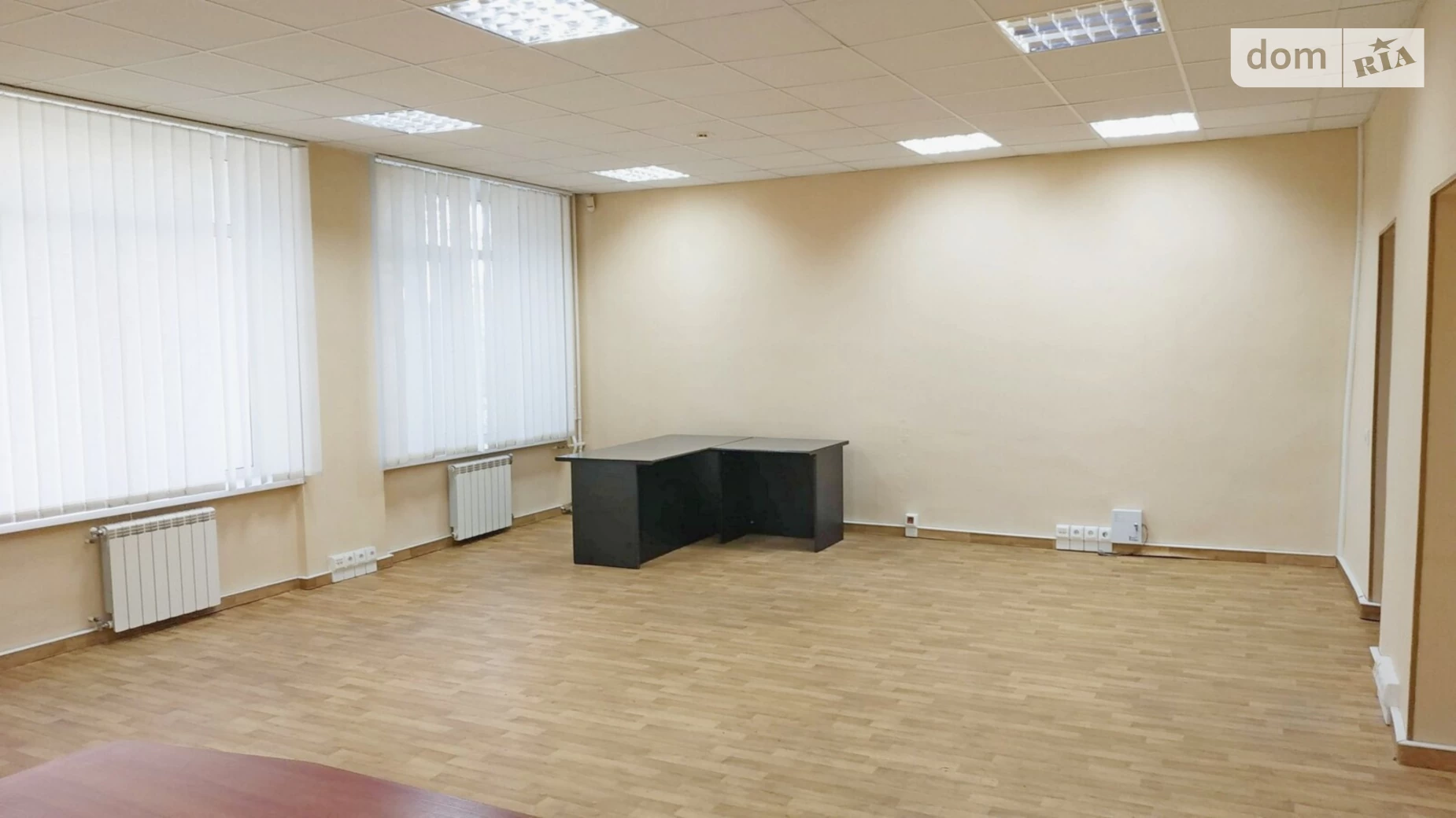 Сдается в аренду офис 63 кв. м в бизнес-центре, цена: 13580 грн - фото 3