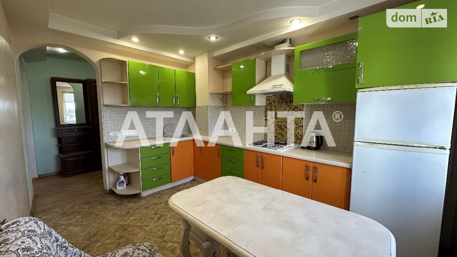 Продается 3-комнатная квартира 70.1 кв. м в Одессе, ул. Бабаджаняна Маршала