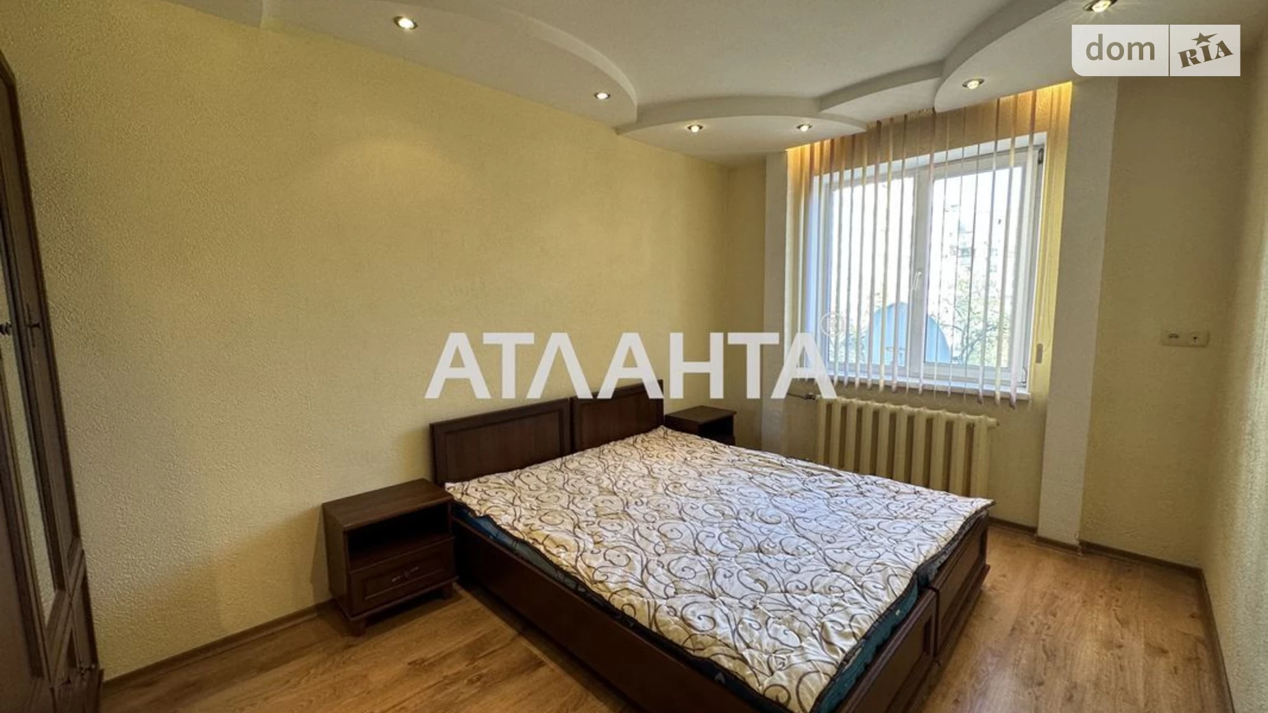 Продается 3-комнатная квартира 70.1 кв. м в Одессе, ул. Бабаджаняна Маршала