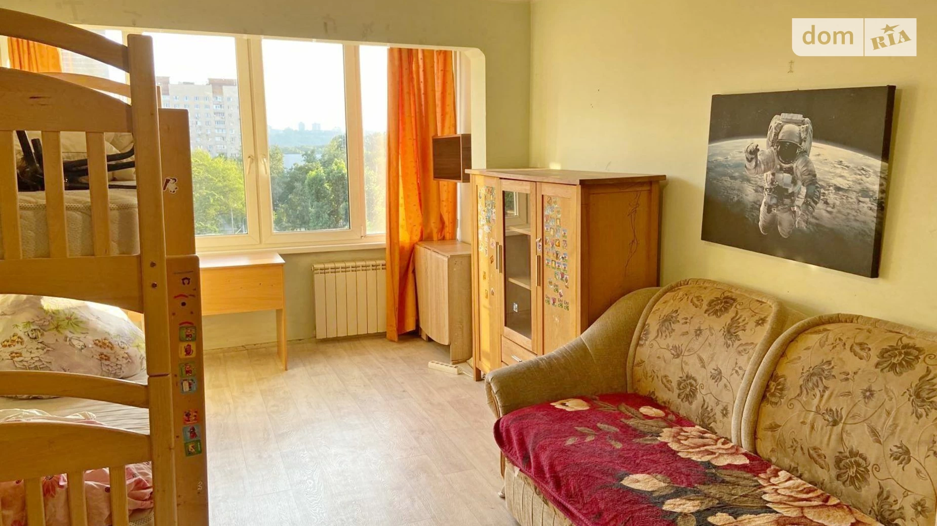 Продается 2-комнатная квартира 50 кв. м в Киеве, ул. Митрополита Андрея Шептицкого, 24