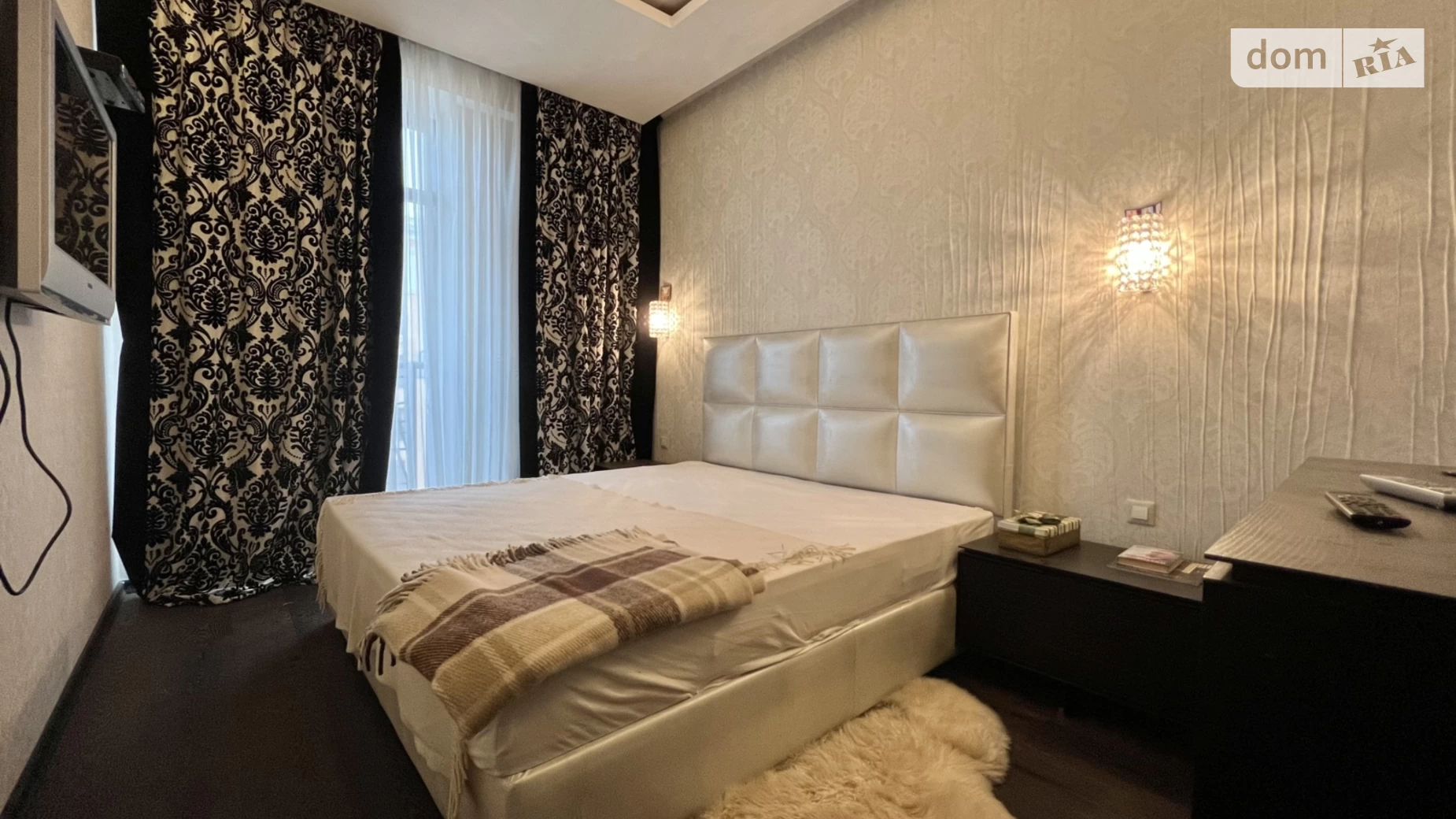 Продается 2-комнатная квартира 80 кв. м в Одессе, ул. Тенистая