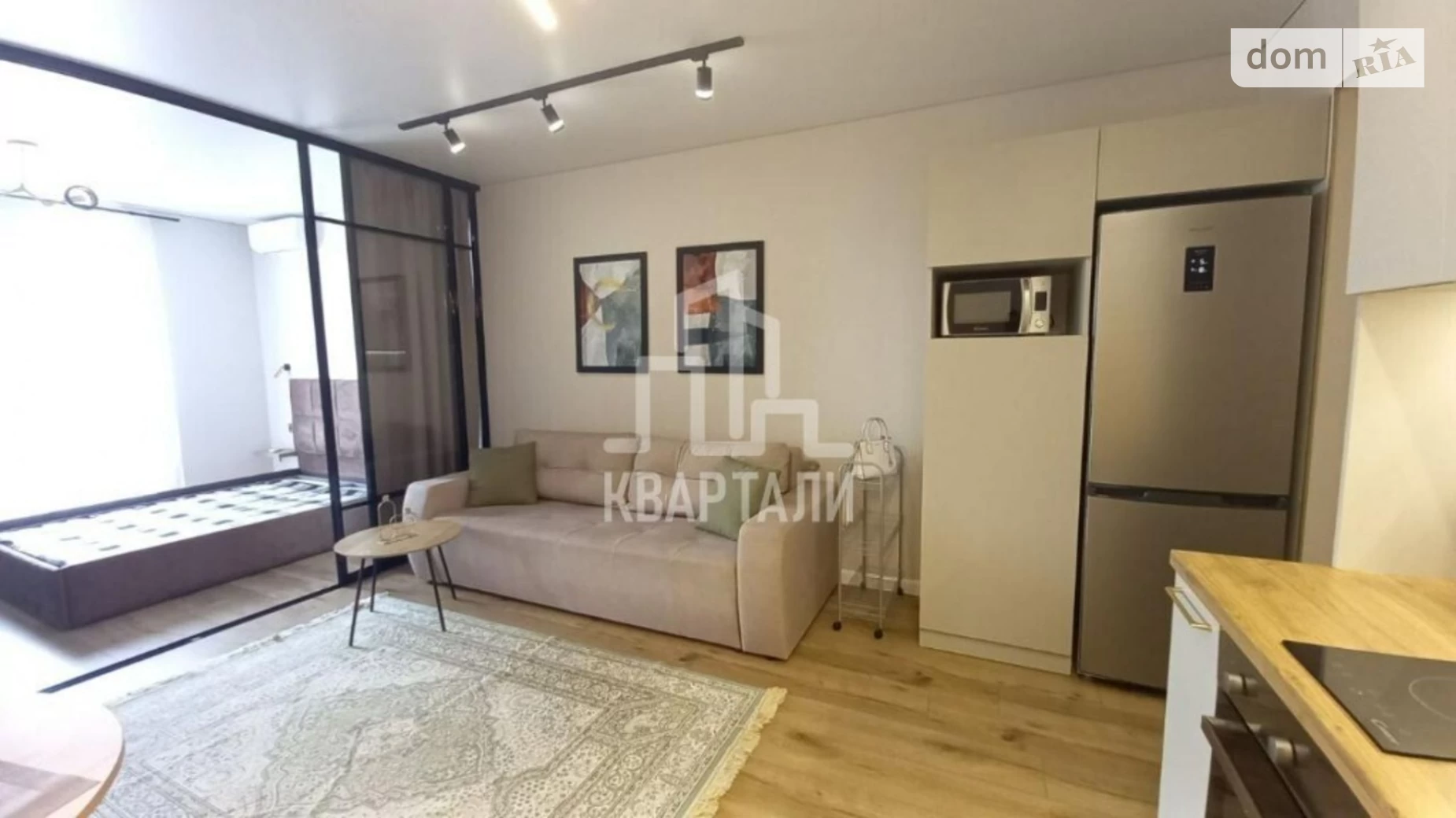 Продается 1-комнатная квартира 37 кв. м в Киеве, ул. Михаила Максимовича, 24Б
