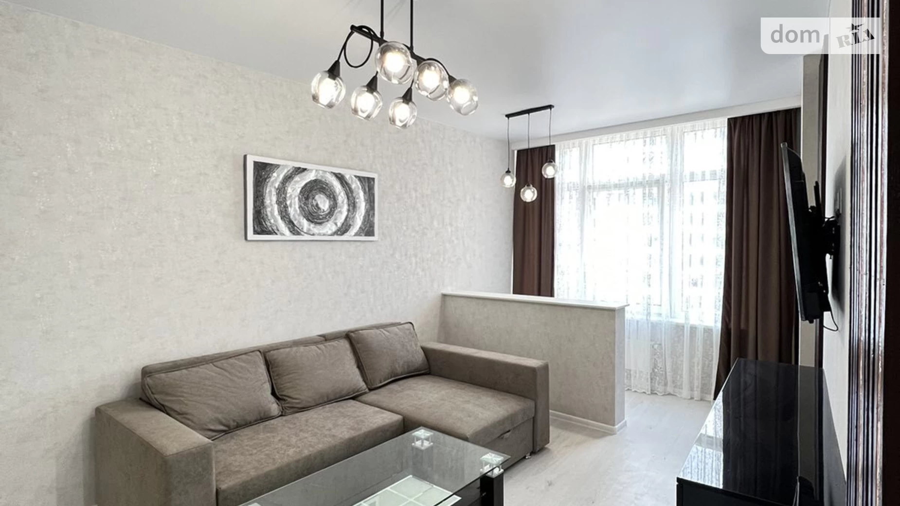 Продается 2-комнатная квартира 60 кв. м в Одессе, ул. Каманина