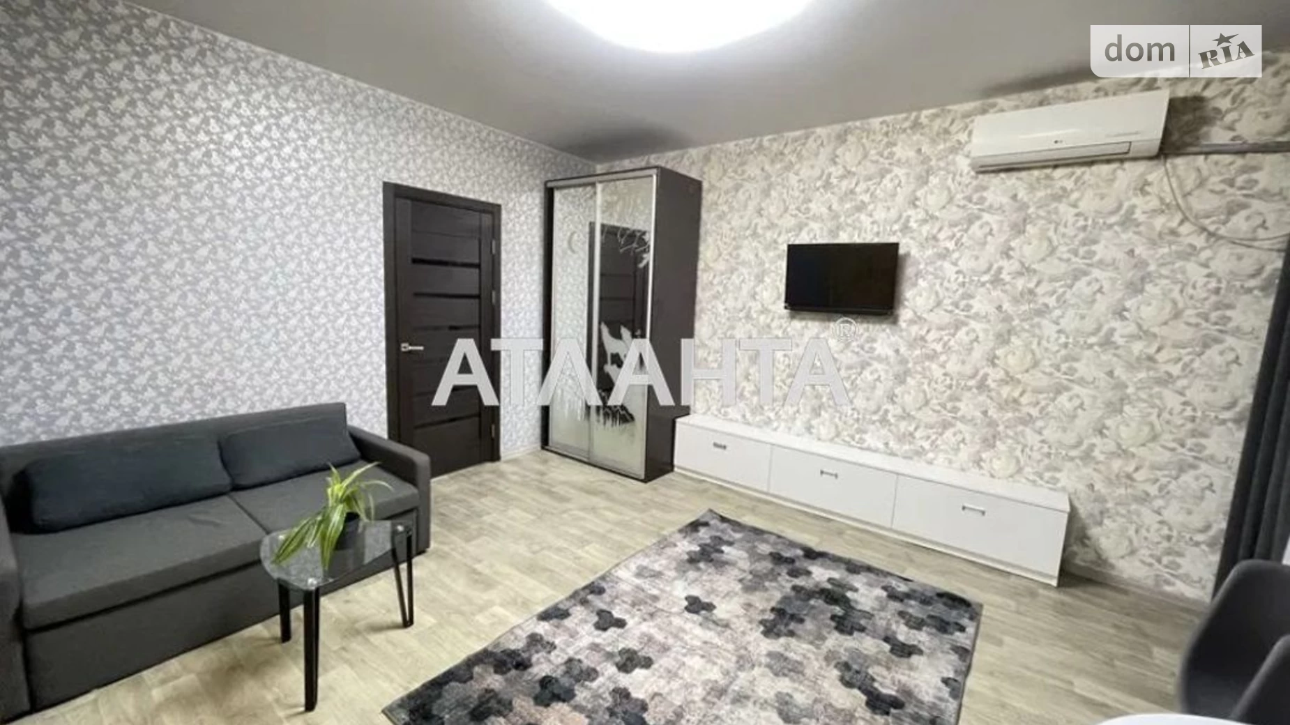 Продається 2-кімнатна квартира 40 кв. м у Одесі, вул. Грецька