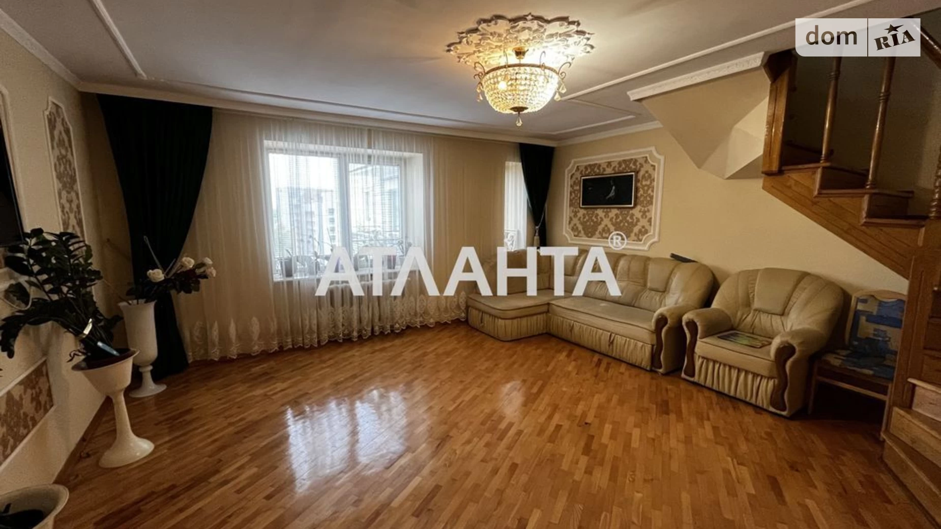 Продается 3-комнатная квартира 114.4 кв. м в Львове - фото 2