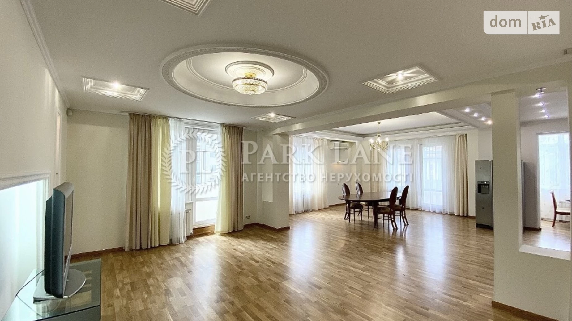 Продается 6-комнатная квартира 240 кв. м в Киеве, ул. Дмитриевская, 17А