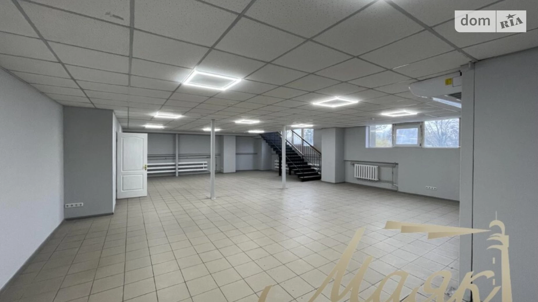 Сдается в аренду офис 408 кв. м в бизнес-центре, цена: 3600 $ - фото 2