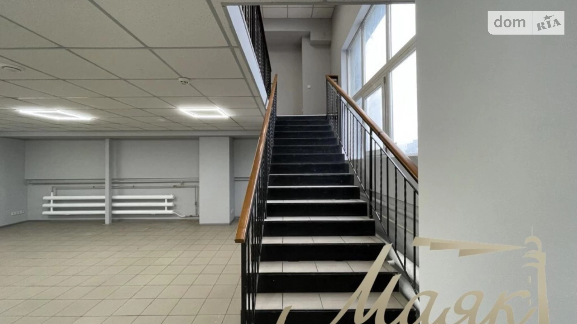 Сдается в аренду офис 408 кв. м в бизнес-центре, цена: 3600 $ - фото 3