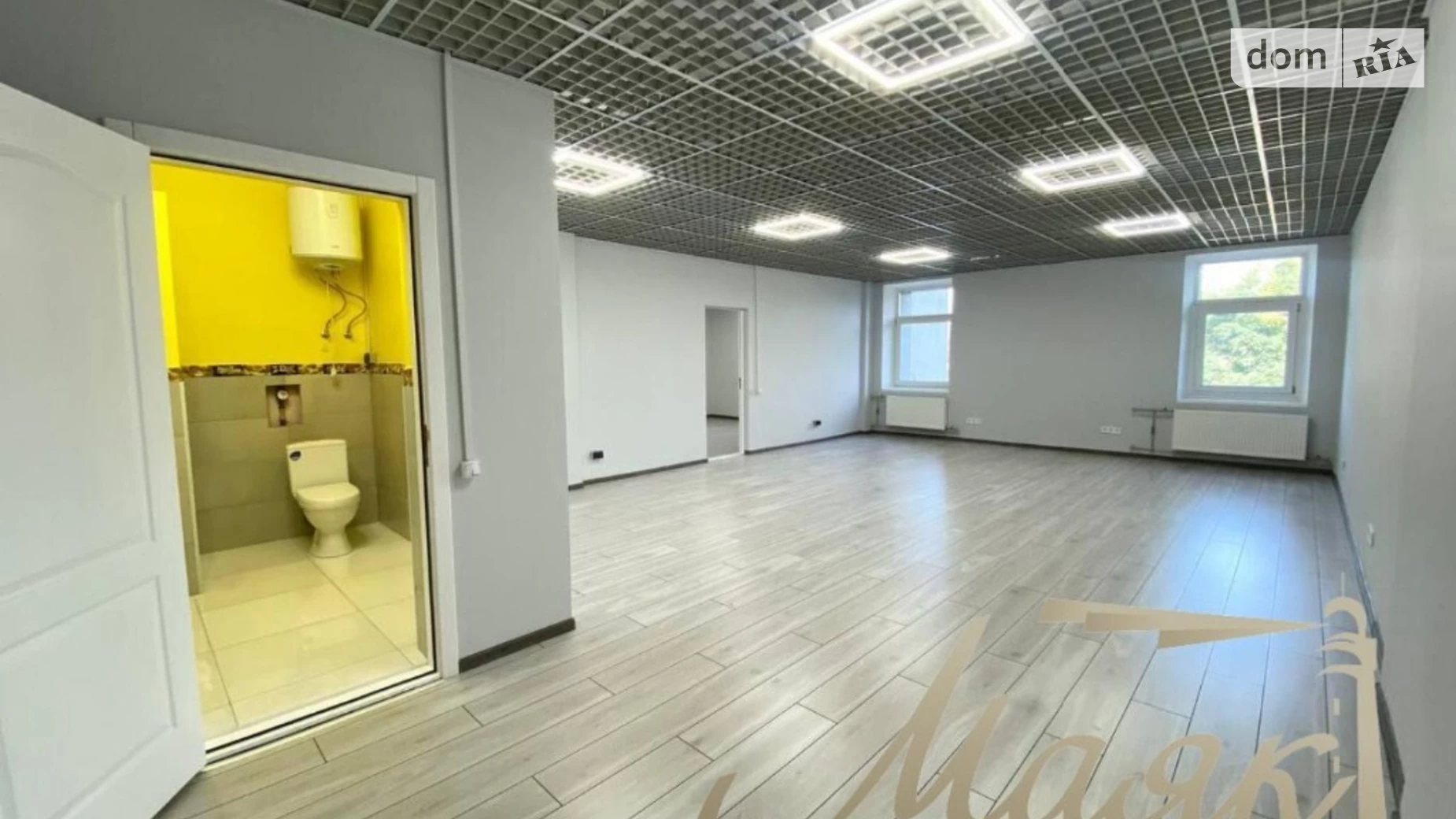 Сдается в аренду офис 90 кв. м в бизнес-центре, цена: 810 $ - фото 3